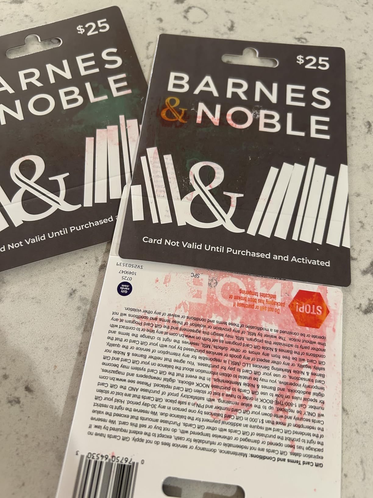 Barnes and Noble Physical Gift Card | Barnes - $25 customer photo 1