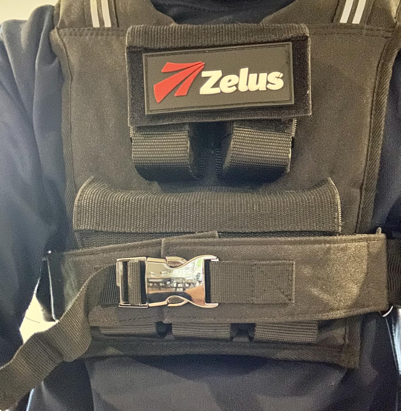 ZELUS Weighted Vest Men, 23lbs/36lbs/45lbs Adjustable Weight Vest | Removable Iron Weights, Reflective Stripe, No-Bounce Design, Hand Washable, Strength Training, Running, HIIT & Calisthenics customer photo 2