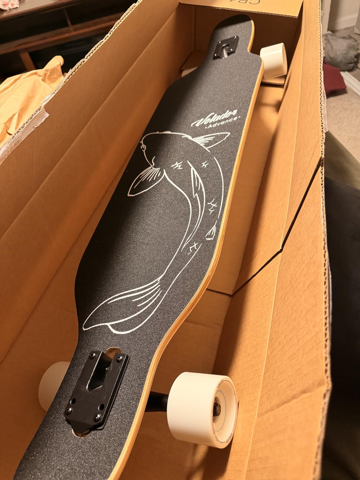 VOLADOR Urban Freeride Pro Longboard | Adaptive Cruiser 42inch | North America Maple | Camber Concave Drop Through Longboard Complete | Setup for Urban Commuting customer photo 2