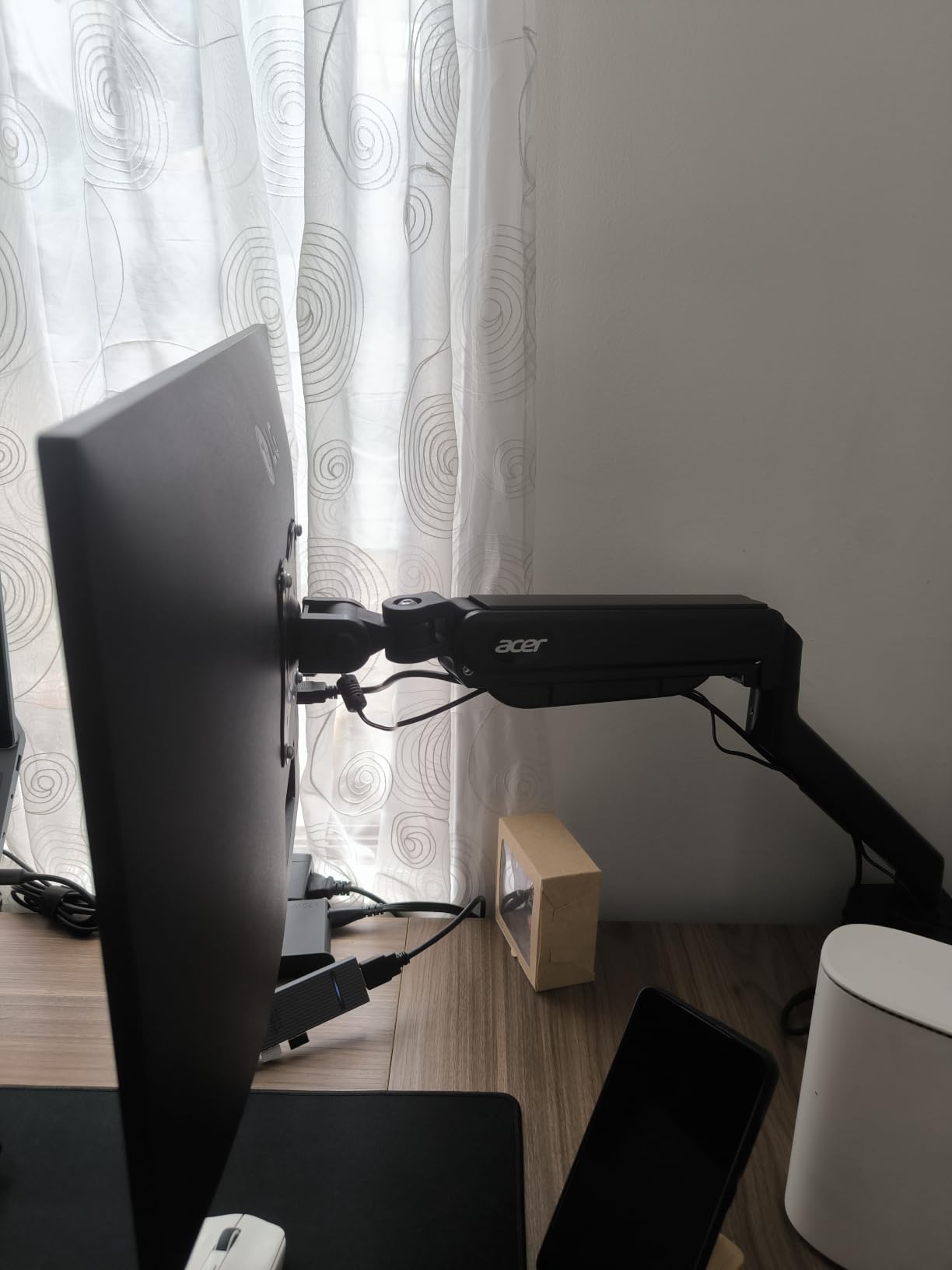 Acer Single Monitor Mount, Fully Adjustable Monitor Arm Fits 17-34 inch Screens | Gas Spring VESA Mount with C-Clamp & Grommet Base, Computer Desk Arm with Tilt Swivel Rotate Supports 4.4-19.8 lbs customer photo 1