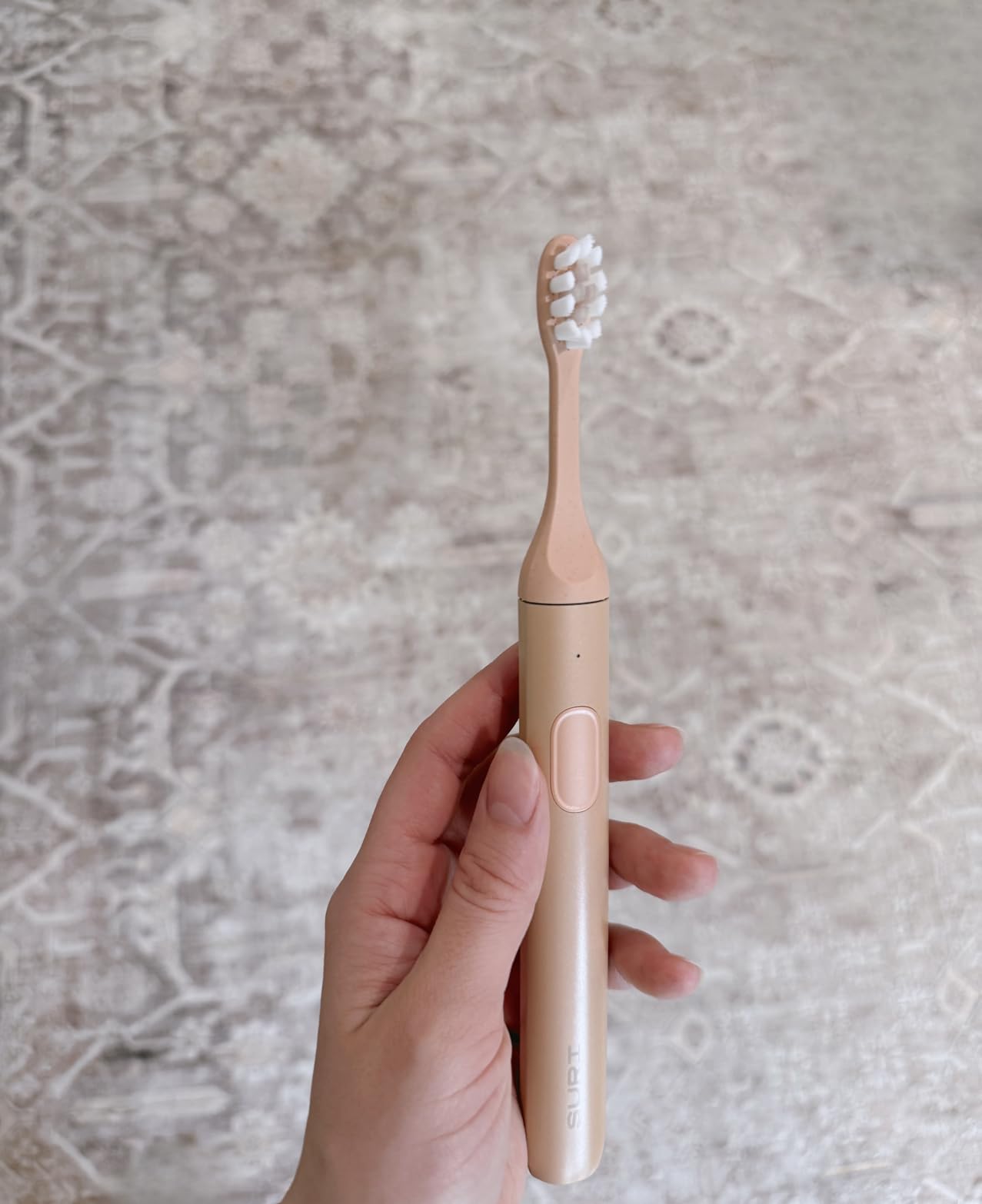 SURI Pro Sonic Electric Toothbrush | Over 4+ Weeks Battery | UV Cleaning Travel Case | Pressure Sensor | Aluminium Body | 2-Minute Timer | Plant-Based Heads | Green customer photo 2