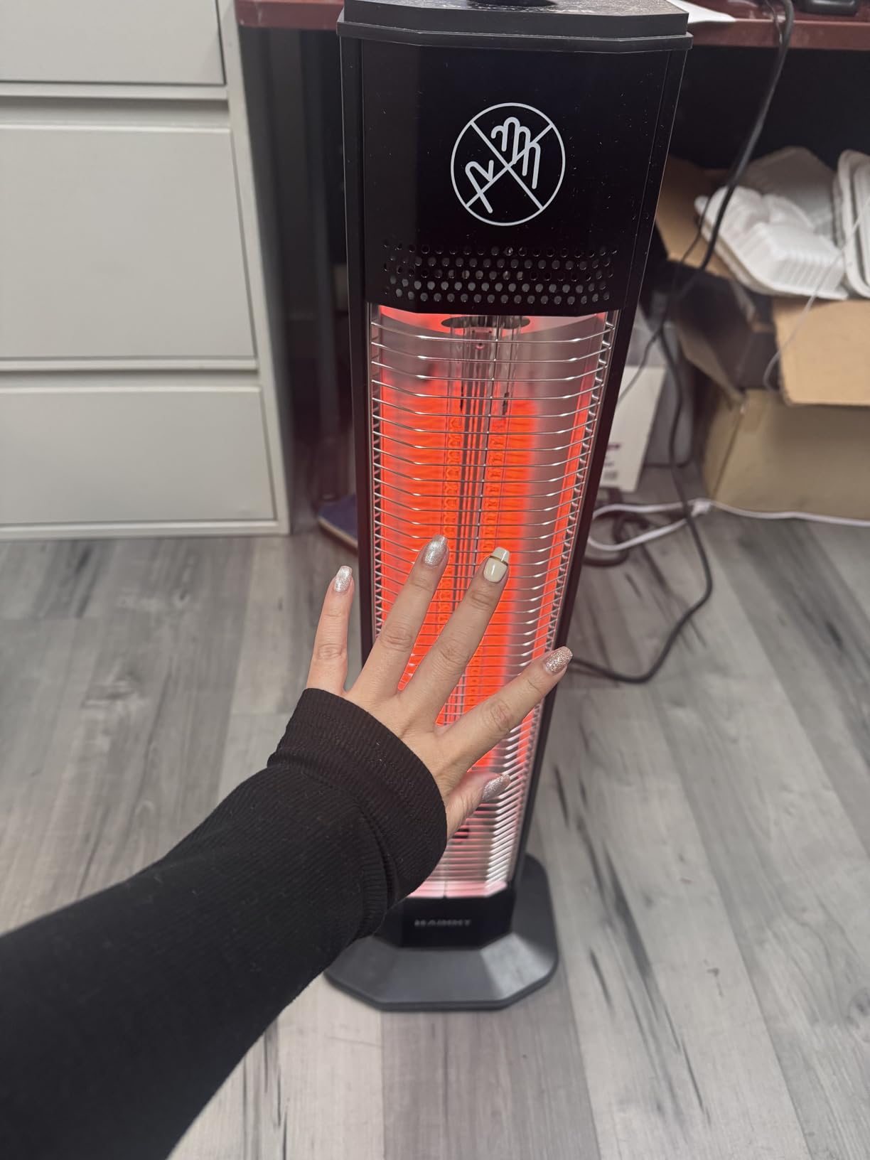Outdoor Electric Patio Heater, 34-inch 1500W Infrared Tower Heater with Instant Heating, Tip-Over & Overheat Protection, IPX5 Waterproof Space Heater for Patio Garage Workshop Indoor & Outdoor Use customer photo 1