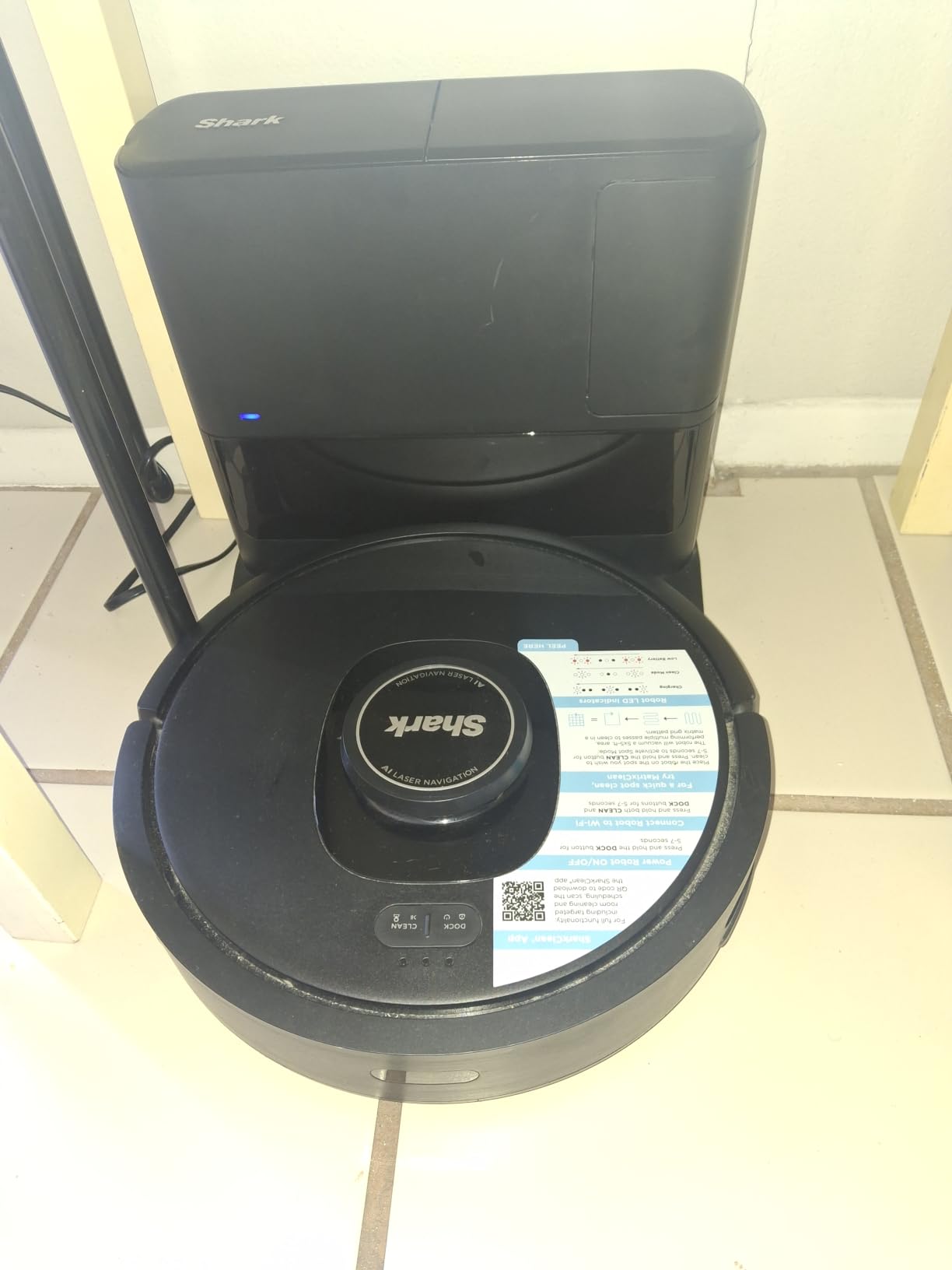 Shark Matrix Plus 2-in-1 Robot Vacuum & Mop, Black/Brass, AV2613WA | Sonic Mopping, Matrix Clean, CleanEdge, HEPA 60-Day Self-Empty Base, 360° LiDAR Mapping, Self-Cleaning Brushroll, Wi-Fi customer photo 1