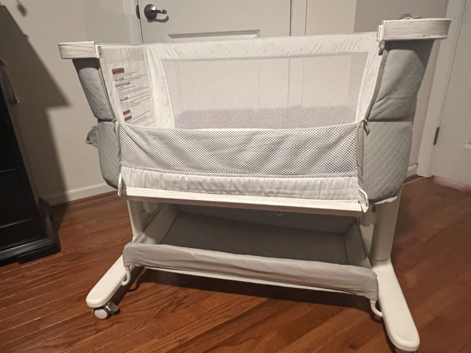 VaVaSoo All Mesh Rocking Bassinet, Electric Bassinet for Baby, Beige customer photo 2