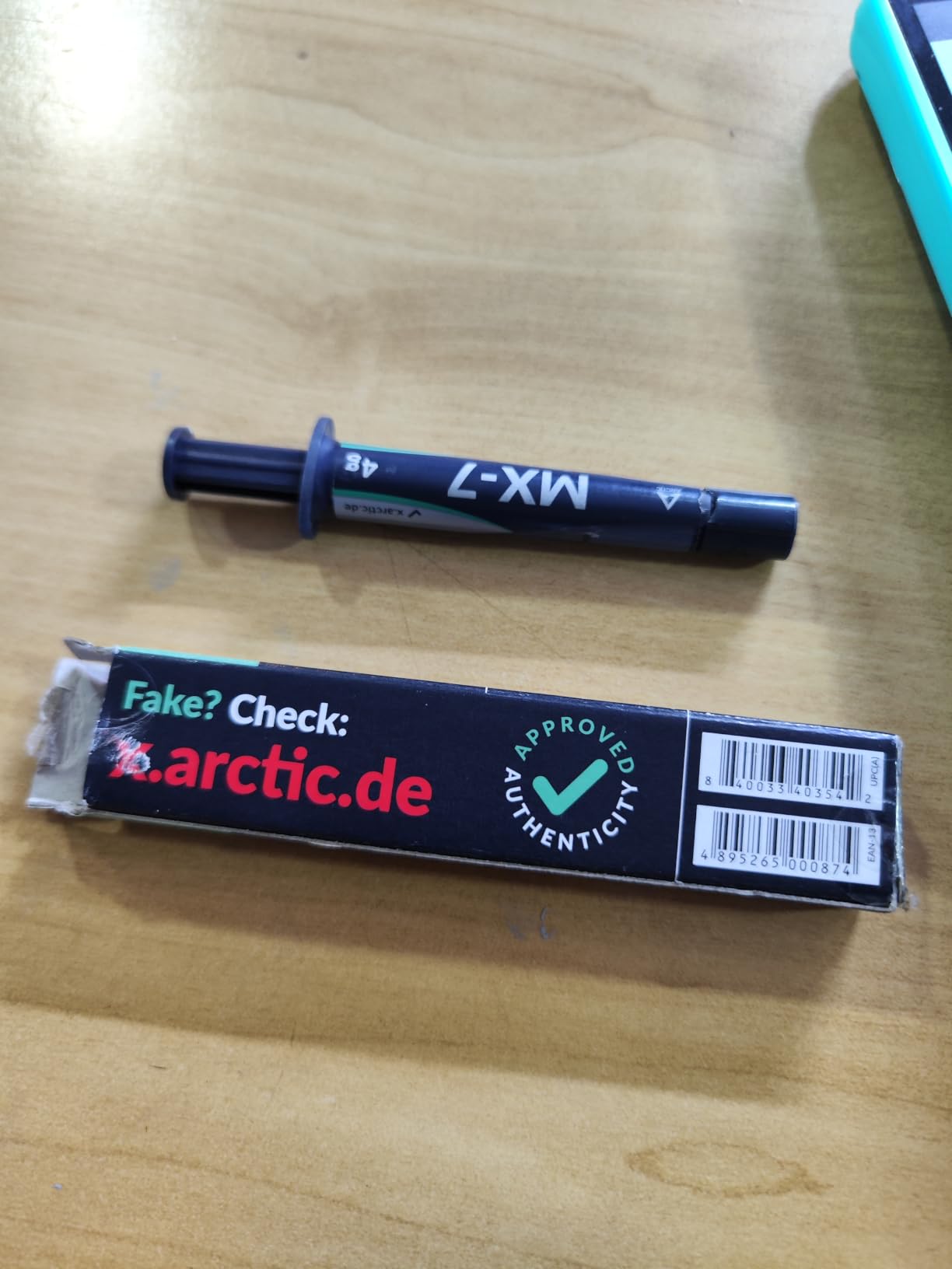 ARCTIC MX-7 (4 g) - Ultimate Performance Thermal Paste, Long Durability customer photo 1