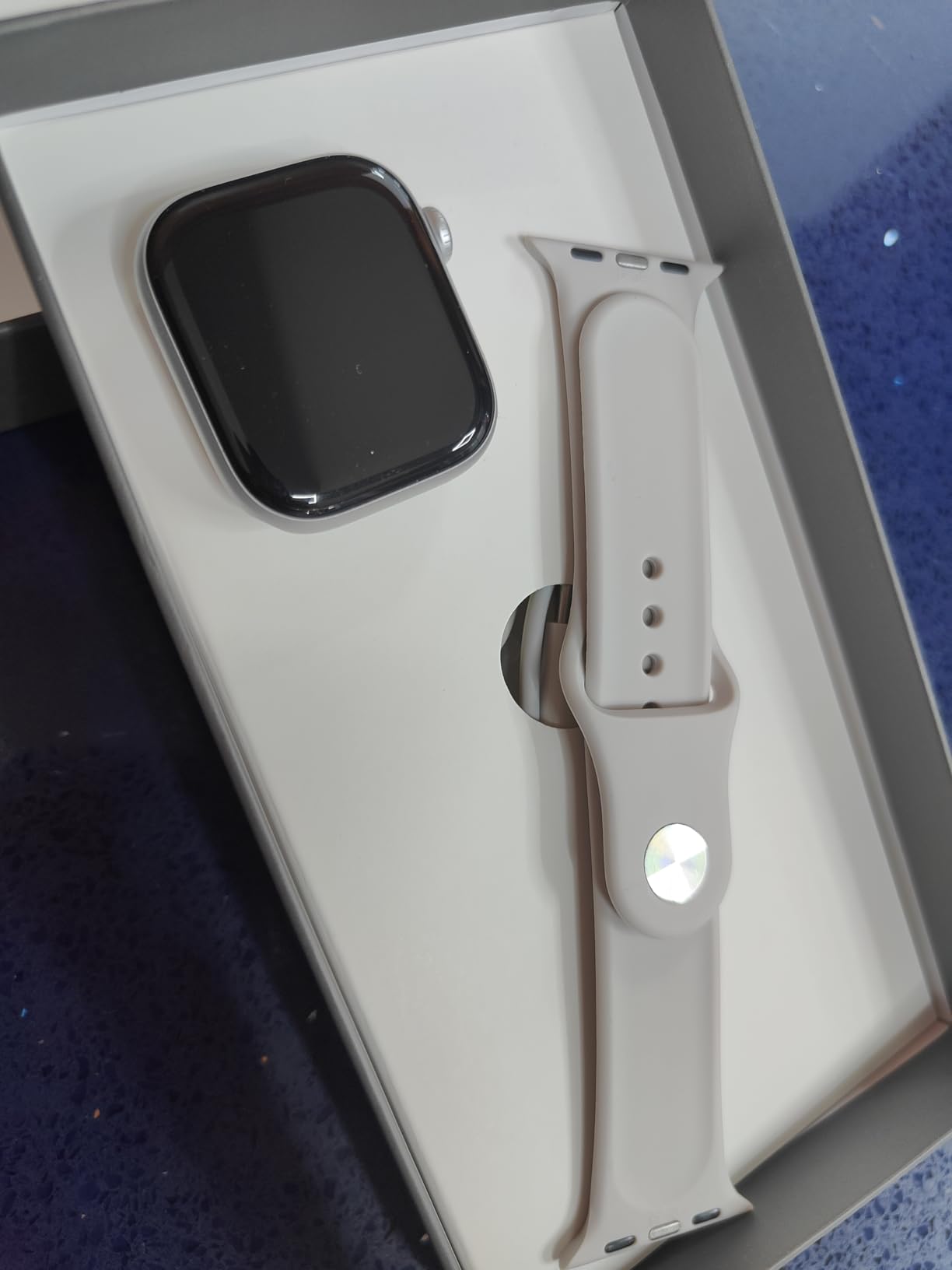 Apple Watch Series 10 [GPS 42mm] Silver Aluminum Case with White Sport Band, M/L (Renewed) customer photo 1