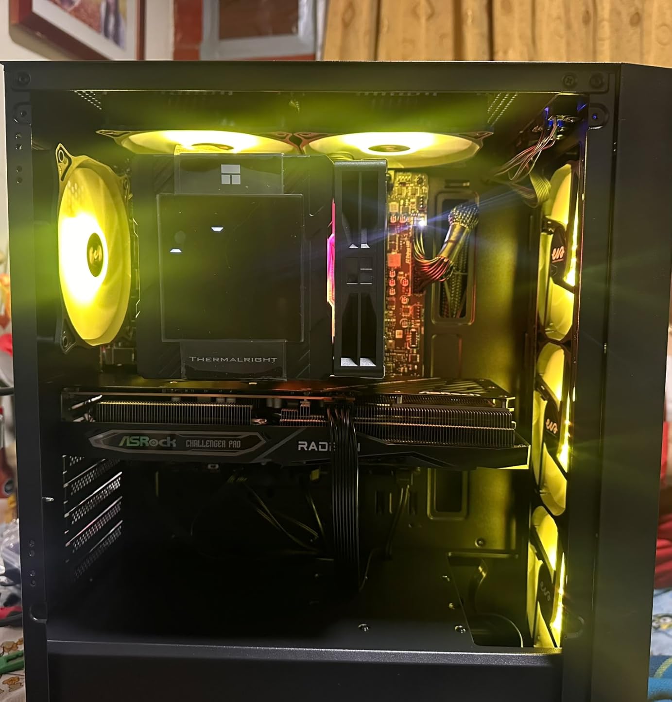 ASRock Radeon RX 7600 Challenger Pro 8GB OC, AMD RDNA 3, 8GB GDDR6, PCIe 4.0, Triple Fans, 0dB Silent, 2695MHz Boost, Triple Fan Graphics Card customer photo 1