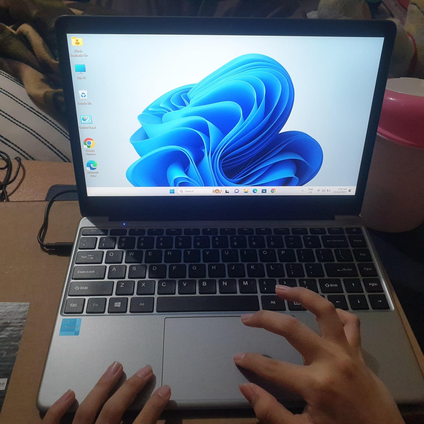 CHUWI Gaming Laptop, 16GB RAM 512GB SSD, AMD Ryzen 5 (Beat i7-1355U) customer photo 2