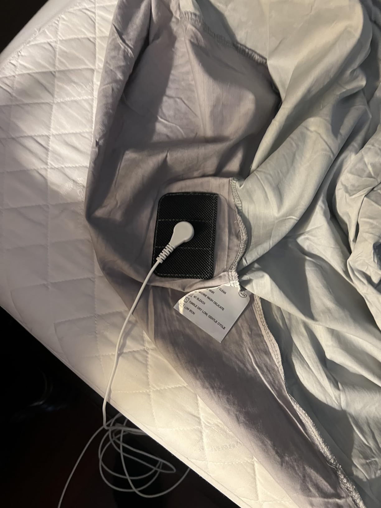 Grounding Sheets Queen, 90% Organic Cotton 10% Pure Silver Fiber Conductive Grounded Sheet, Deep Pocket Grounding Sheet for Pain Relief & Healthy Sleep Therapy, Gray customer photo 1