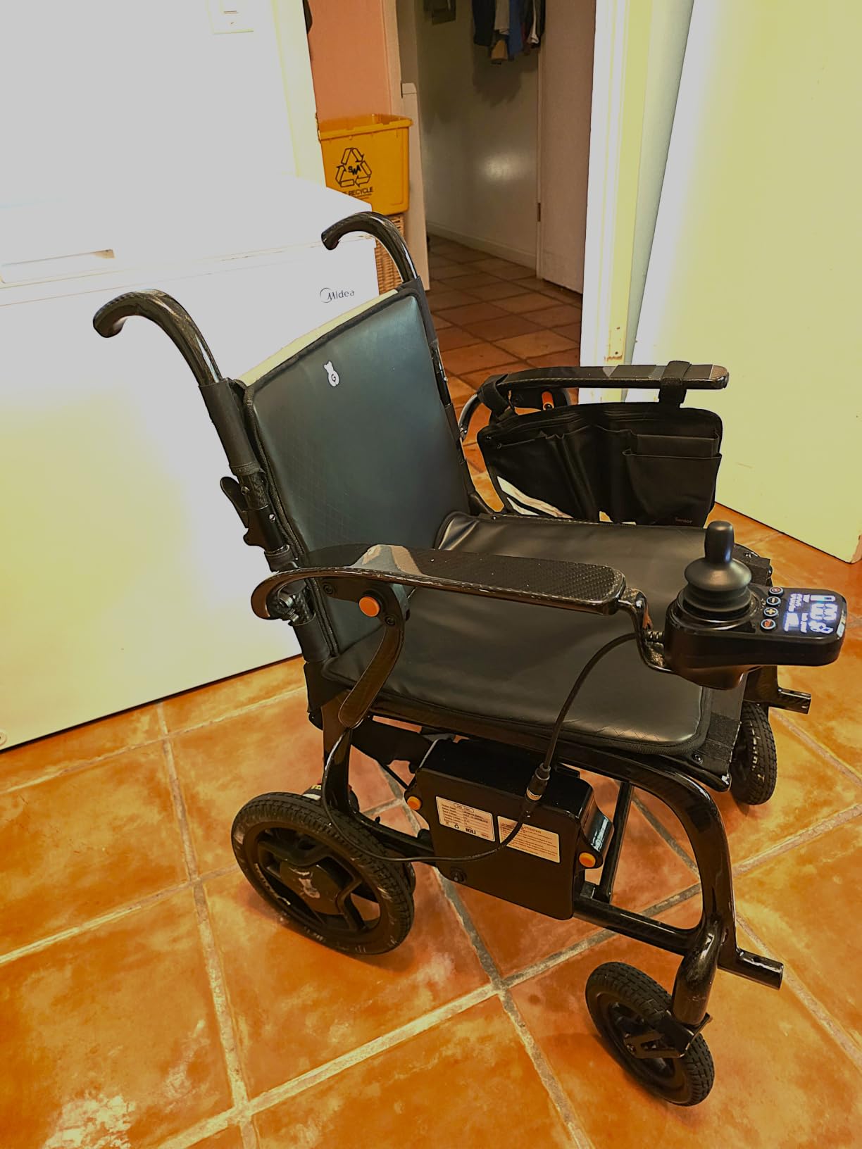Paiseec Q5 22lbs Lightest Folding Electric Wheelchair, 100% Carbon Fiber | Lightweight Electric Wheelchair, Portable Electric Wheelchair for Adults, LED Light, Airline Approved for Travel customer photo 1