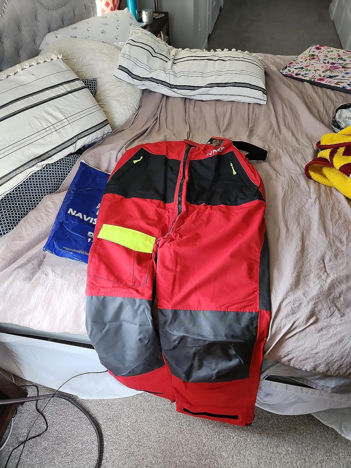 Men's PRO Offshore Sailing Suit, Waterproof Jacket & Bib Pants | Ocean High-Tech, Hi-Vis Hood, Reinforced Hips & Knees, Adjustable Suspenders, Reflective Safety Details, Coastal Cruising customer photo 1