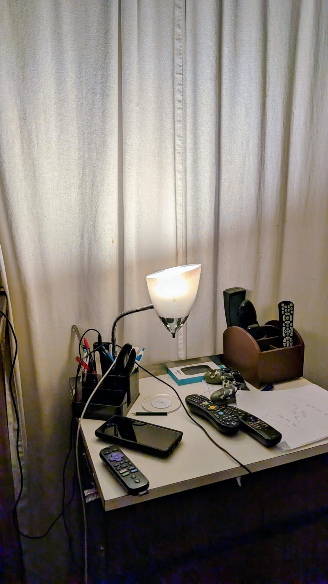 Circadian Rhythm Full Spectrum Light Bulb with Remote Control, 9W LED Bulb 60W Equivalent, 1400K+2100K+2700K Dimmable Sleep Light Bulb, Flicker-Free, No Blue Light for Sleep, Relaxation, Focus -1Pack customer photo 1