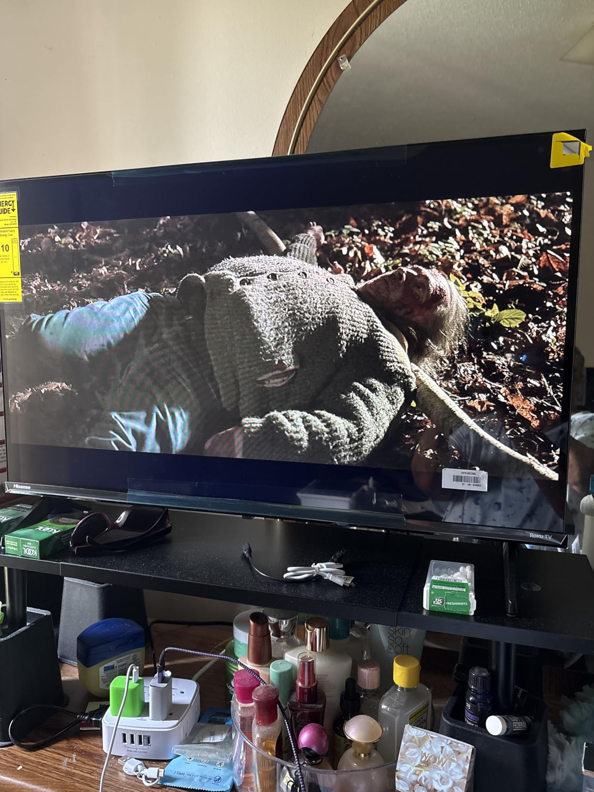 Hisense 40-Inch Class QD4SR Series Hi-QLED FHD Smart Roku TV (40QD4SR, 2026 Model) - Hi-QLED Color, Dolby Audio, Compatible with Alexa, Full Array LED, Slim Bezel Design customer photo 1