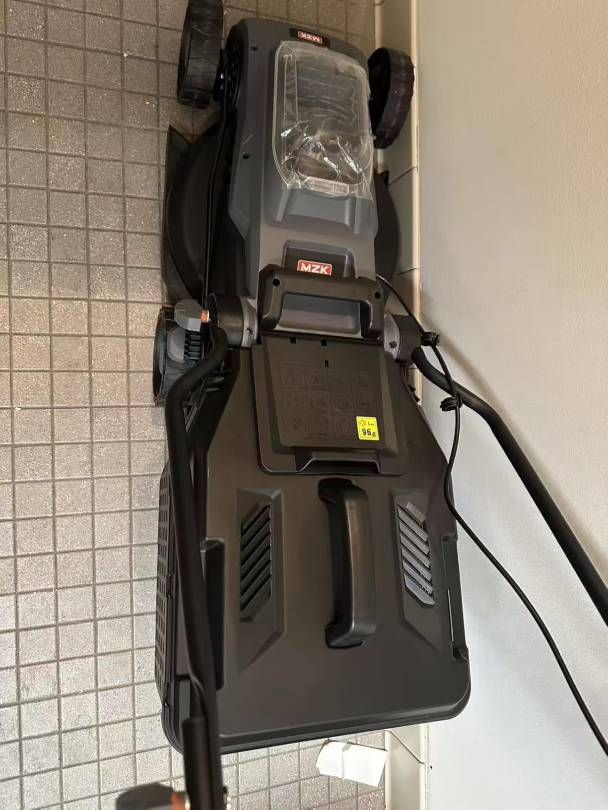 MZK 20V 13-Inch Electric Lawn Mower, Compact Brushless Mower | Compact push mower with dual batteries, 4 cutting heights, and grass bag for small lawns and tight spaces. customer photo 1