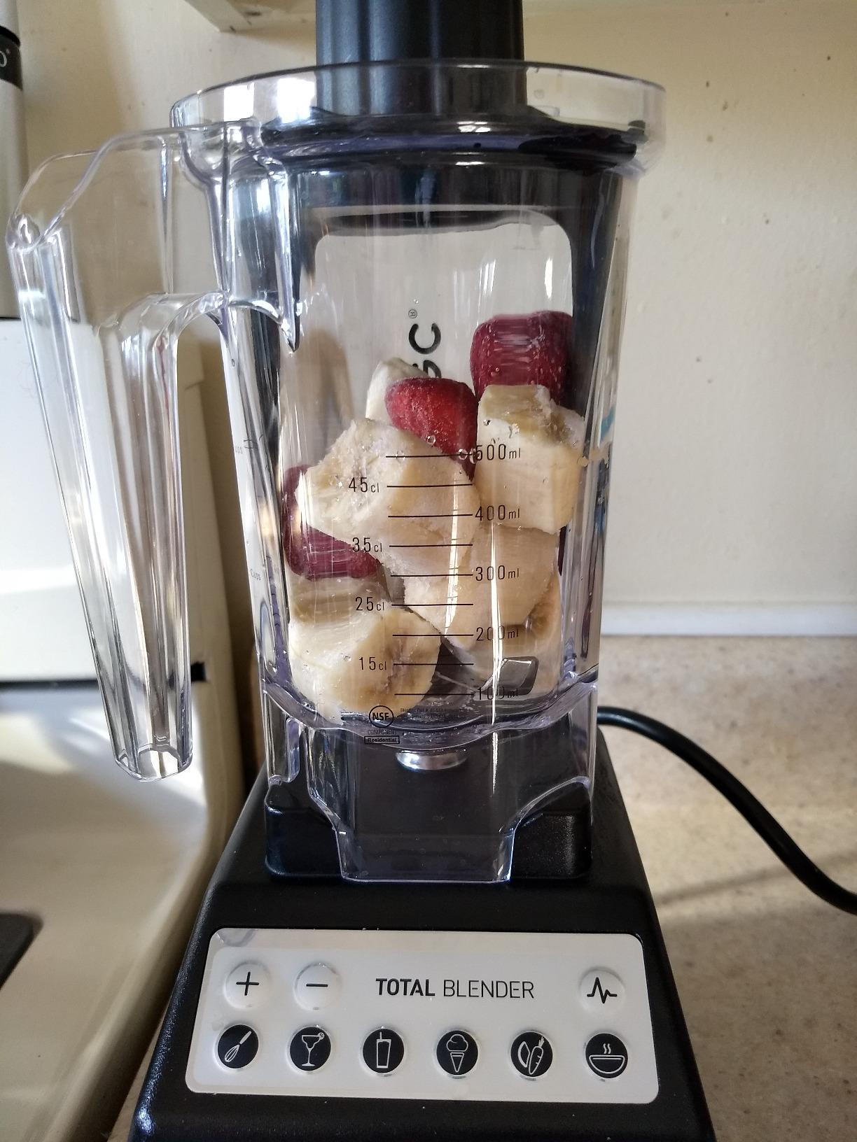 Blendtec Total Blender Classic (Black) & 75oz FourSide Jar customer photo 2