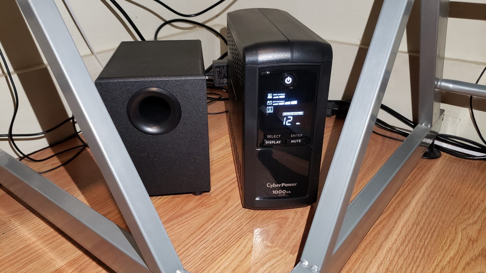 CyberPower CP1000AVRLCD Intelligent LCD UPS Battery Backup customer photo 2
