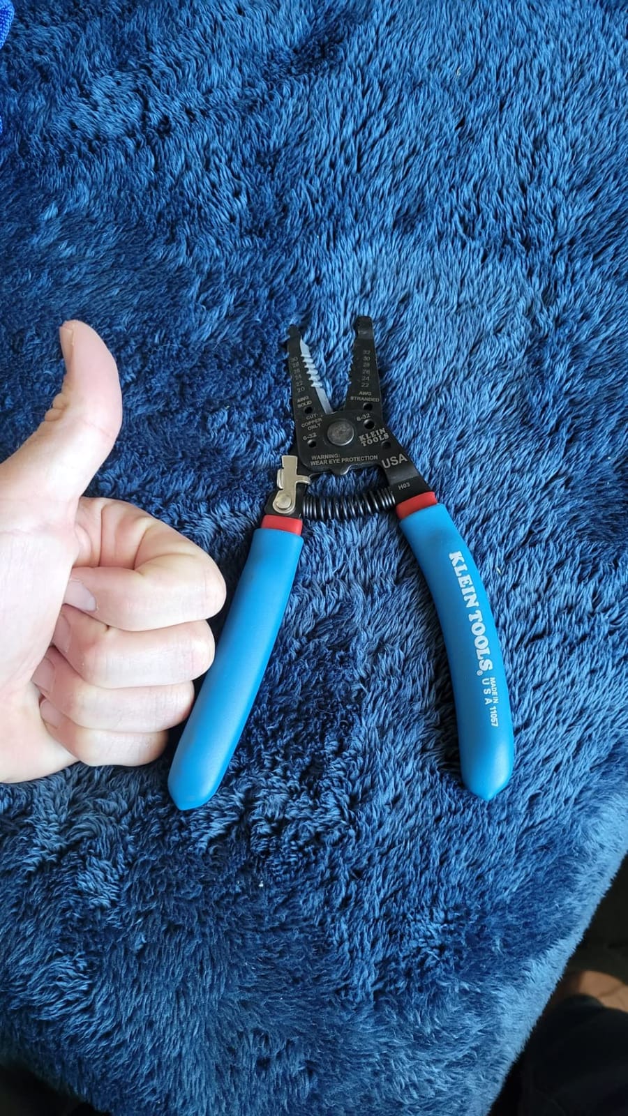 Klein Tools 11057 Wire Cutter/Stripper, Made in USA, Heavy Duty Cutter for 20-30 AWG Solid and 22-32 AWG Stranded Wire customer photo 1