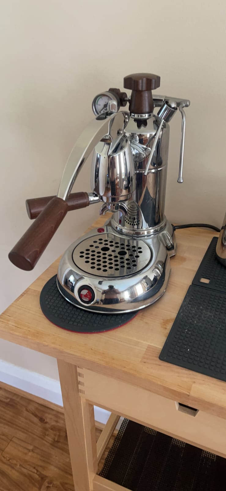 La Pavoni PSW-16 Stradivari Lever Espresso Machine -16-Cup Capacity - Chrome Finish with Elegant Wood Handles - 38-Ounce Solid Brass Boiler - Dual Frothing System & Piston Lever Design - Made in Italy customer photo 1