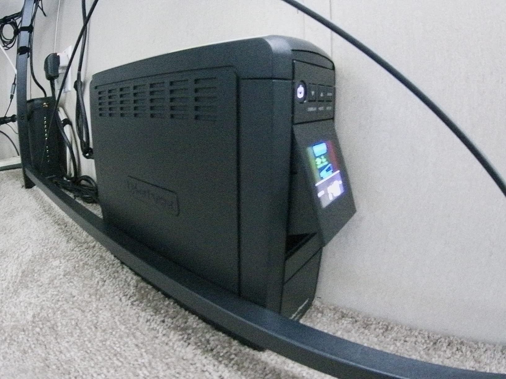CyberPower CP850PFCLCD PFC Sinewave UPS Battery Backup and Surge Protector customer photo 2
