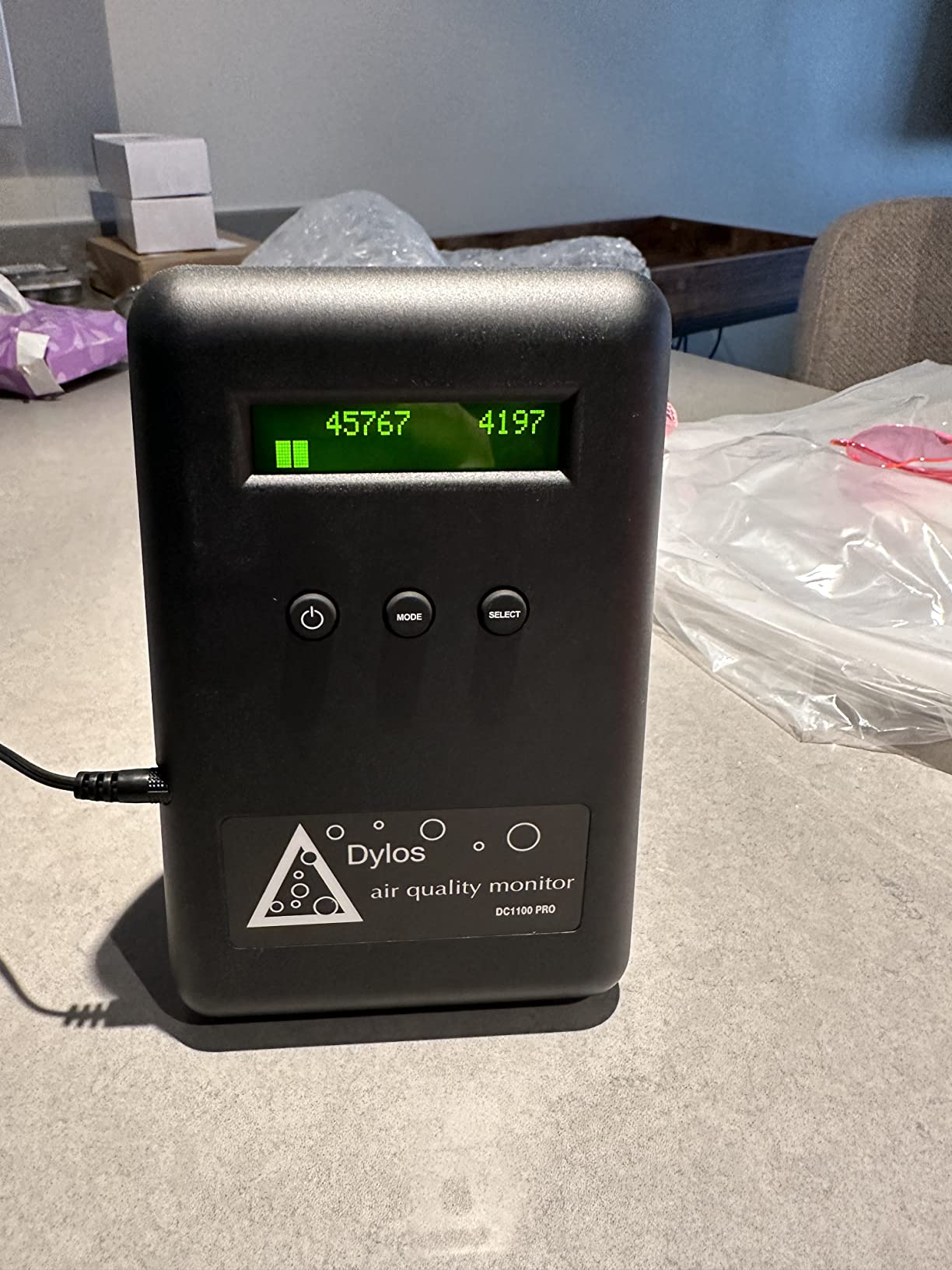 DC1100 Pro Air Quality Monitor customer photo 2