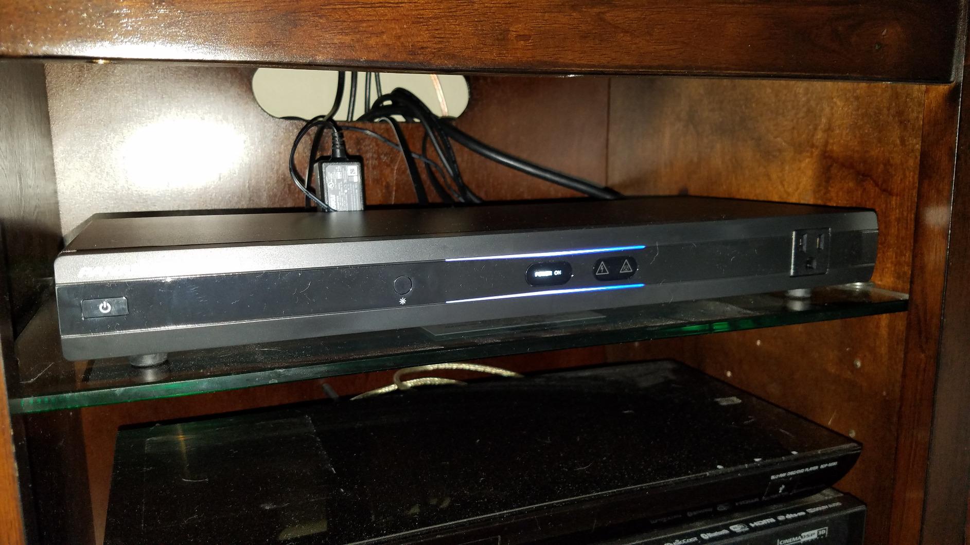 Panamax MR4000 8-Outlet Home Theater Power Conditioner & Surge Protector customer photo 1