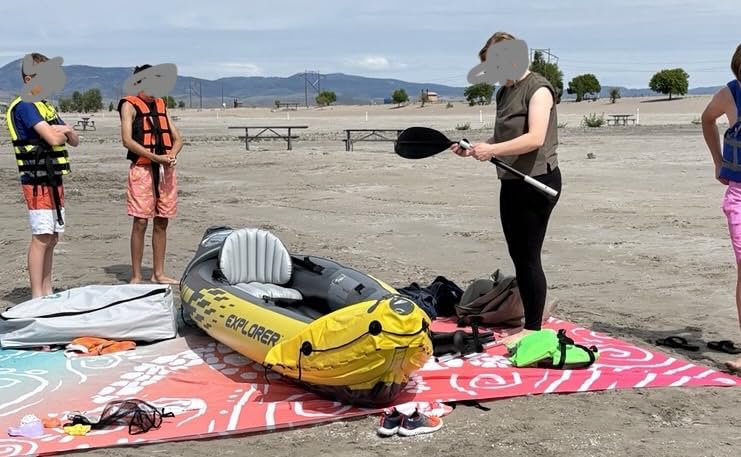 Intex 68307EP Explorer K2 Inflatable Kayak Set: Includes Deluxe 86in Aluminum Oars and High-Output Pump – SuperStrong PVC – Adjustable Seats with Backrest – 400lb Weight Capacity customer photo 1