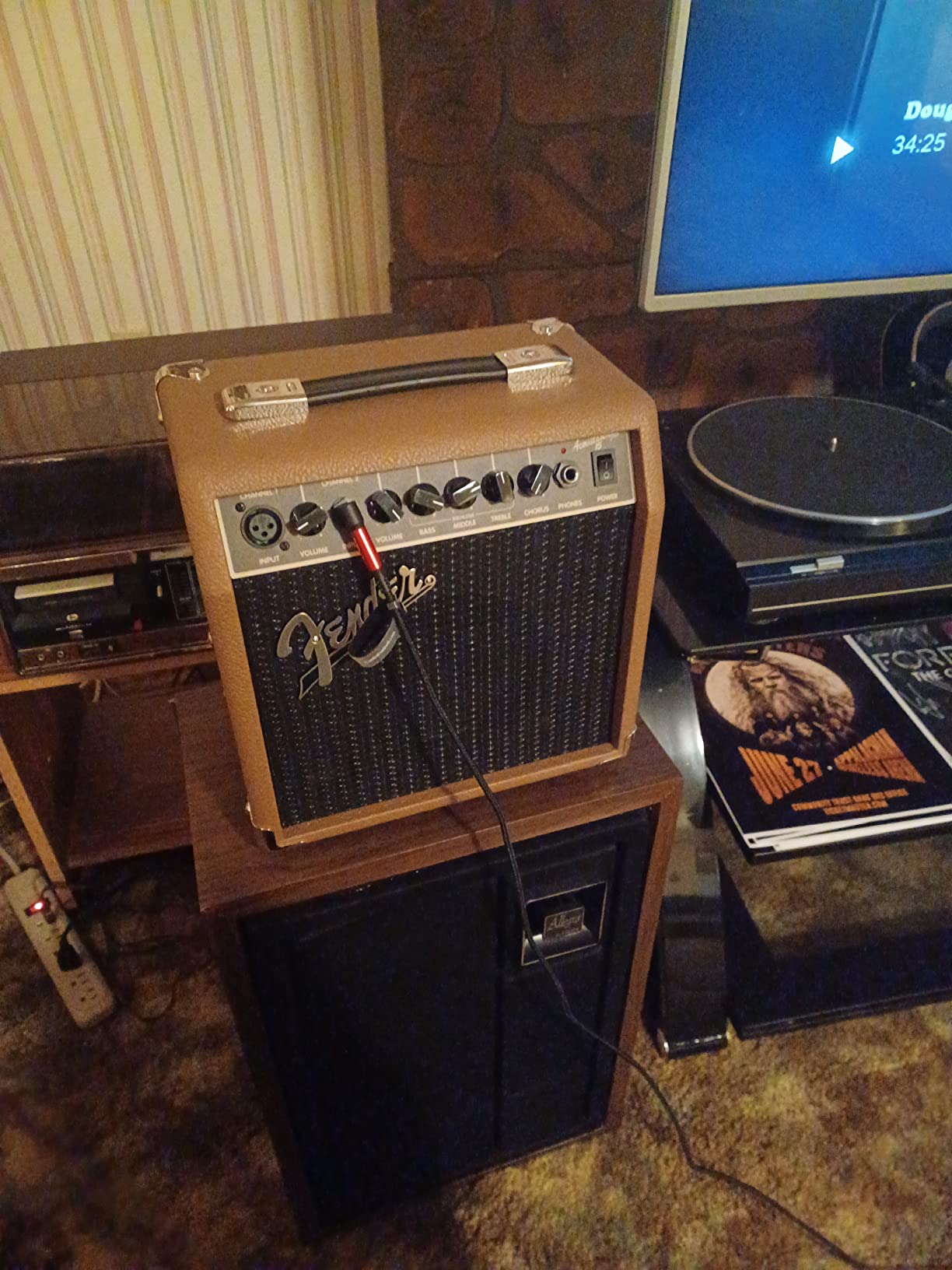 Fender Acoustasonic 15 Acoustic Guitar Amplifier, 15W Portable Combo Amp customer photo 2