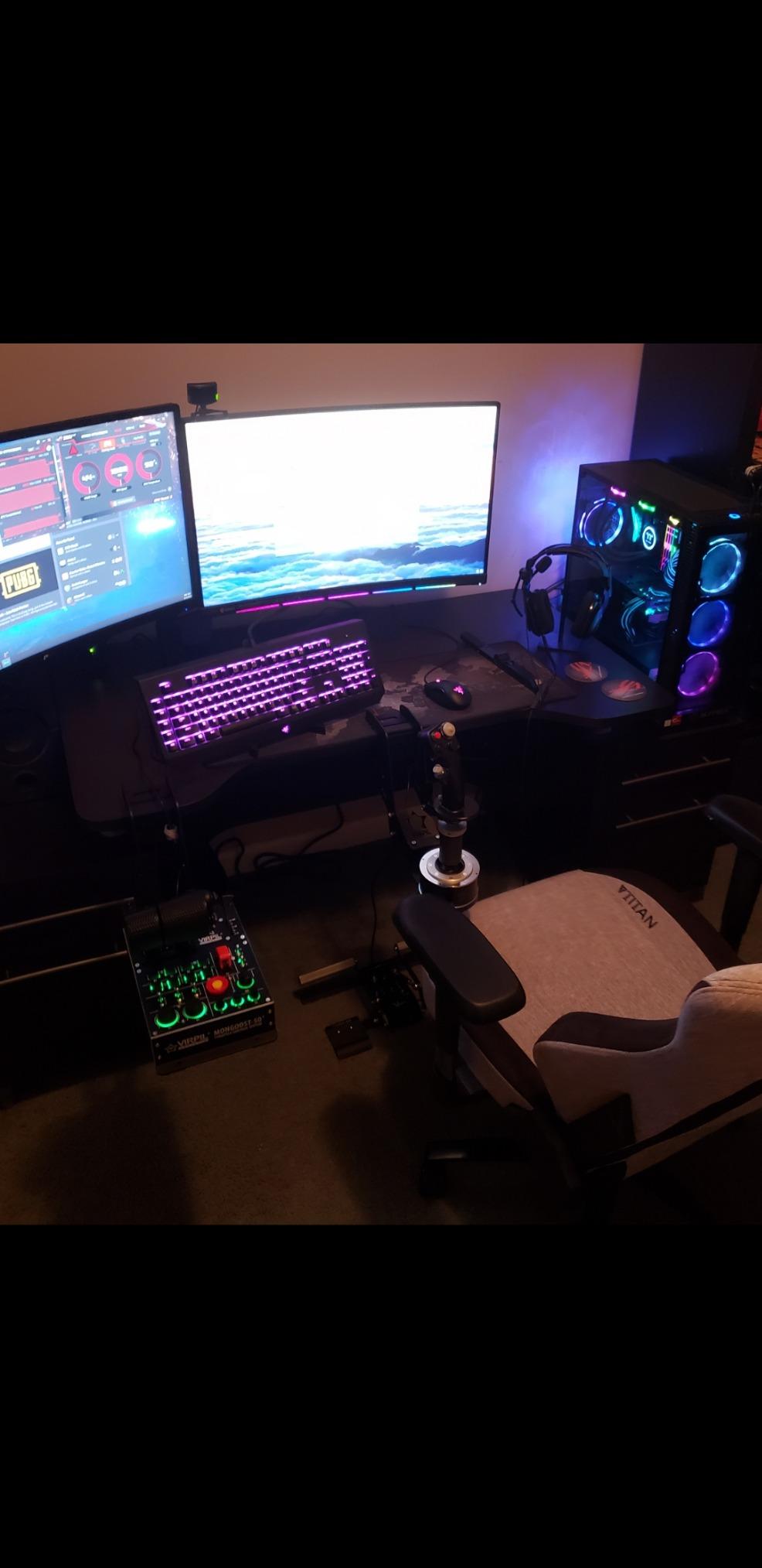 Thrustmaster HOTAS Warthog A-10C replica metal flight stick - PC | Hall-Effect 16-bit, detachable handle, 19 buttons, 3 hat switches, dual trigger, 6+ lb weighted base, T.A.R.G.E.T software customer photo 1