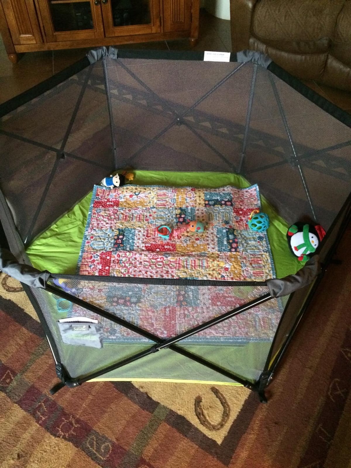 Bright Starts Pop ‘N Play Indoor/Outdoor Playard, Portable Playpen for Babies and Toddlers, Unisex, Easy Compact Fold customer photo 2