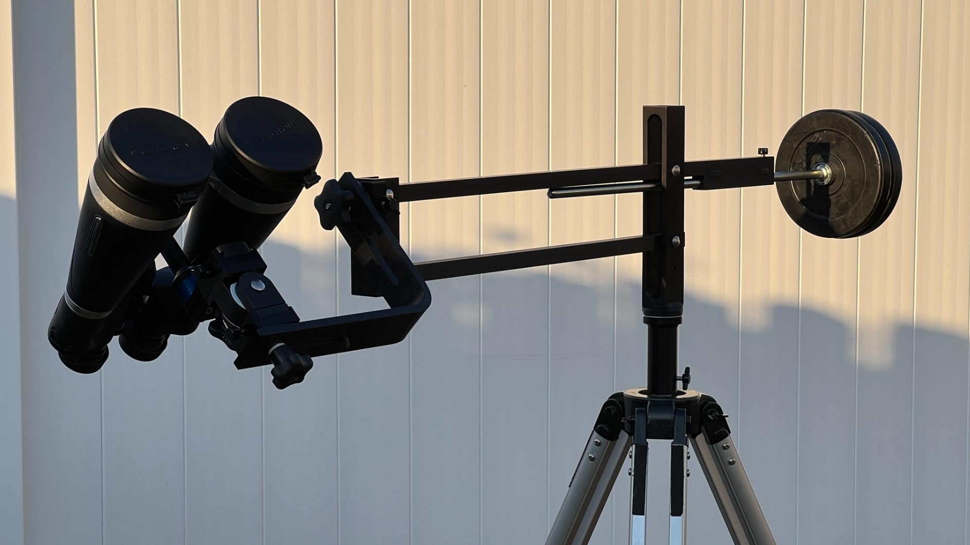Celestron SkyMaster Pro 20x80 Astronomy Binoculars for Long-Range Viewing customer photo 2
