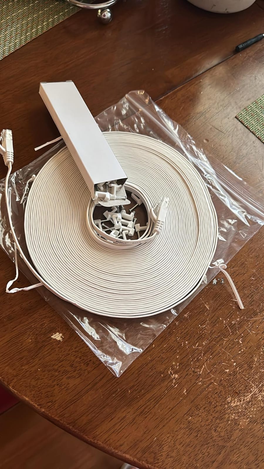 Jadaol Cat6 Ethernet Cable 100FT with Clips 10bps Flat Network Cable White customer photo 2