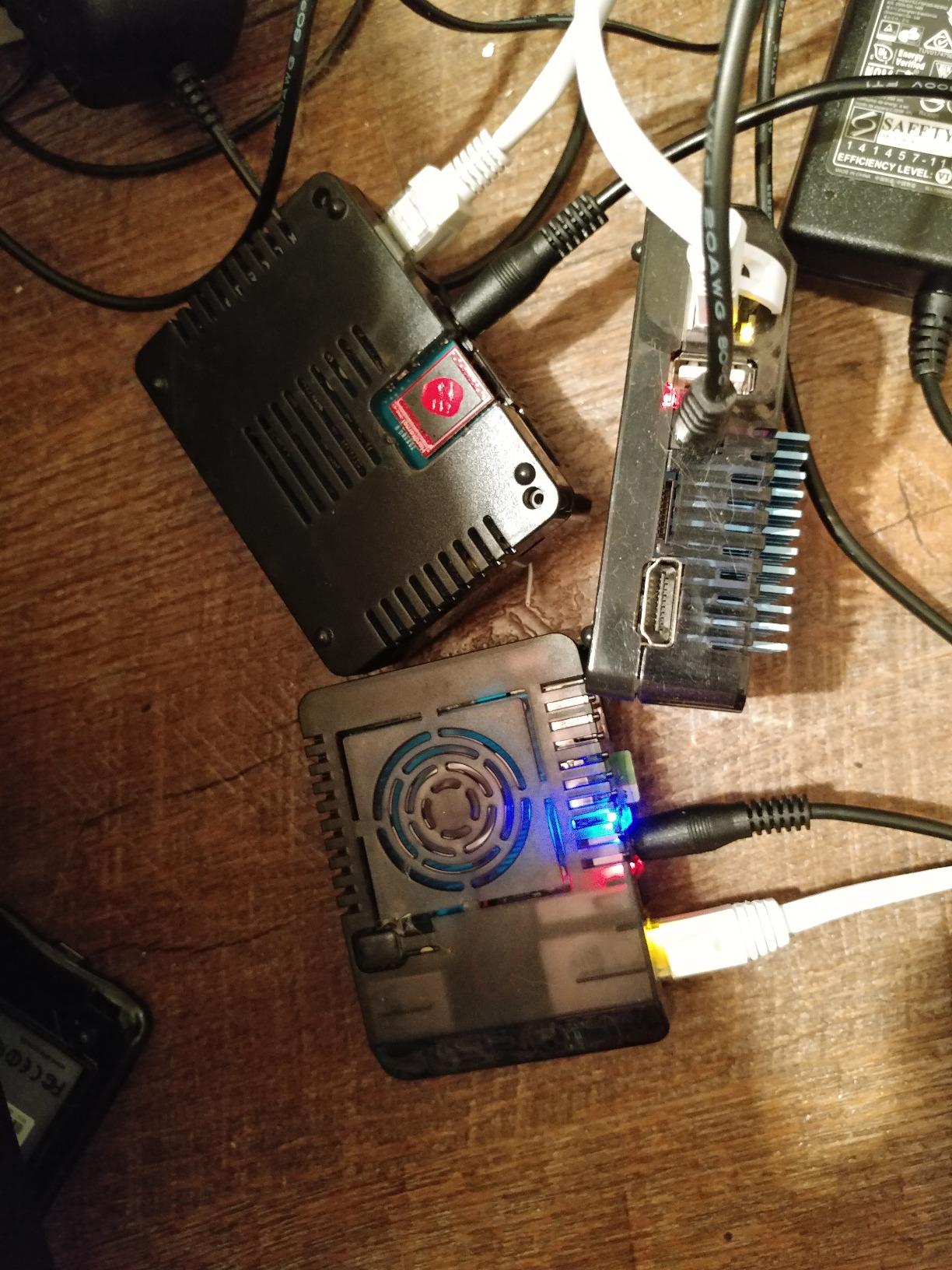 ODROID-XU4 Single Board Computer with Quad Core 2GHz A15, 2GB RAM, USB 3.0, Gigabit customer photo 2