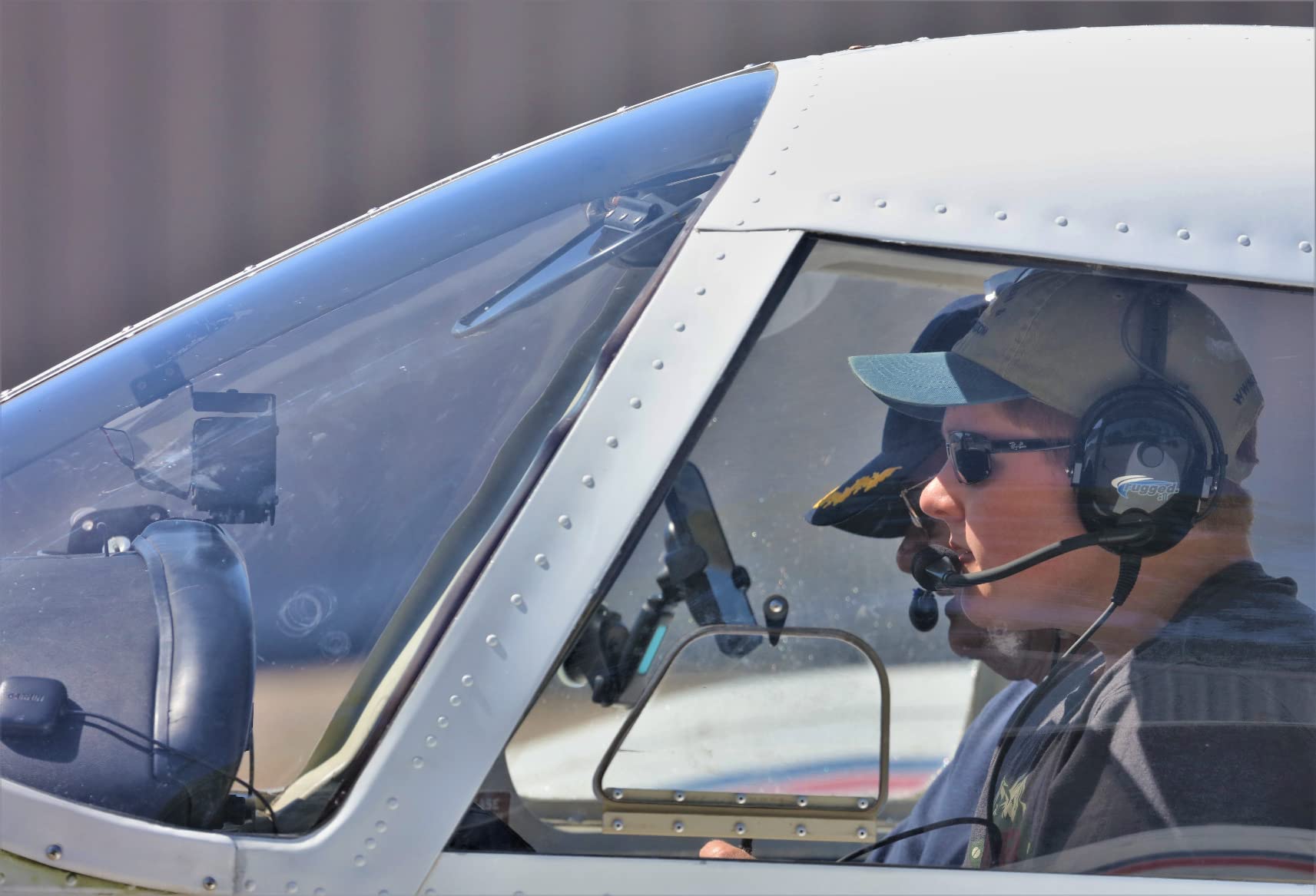 Rugged. Air RA200 Aviation Headset for Student Pilots & Flight Schools | Features Clear Hear Speakers, Noise Canceling Microphone, Foam Ear Seals, Custom Fit Headband, and Headset Bag customer photo 2