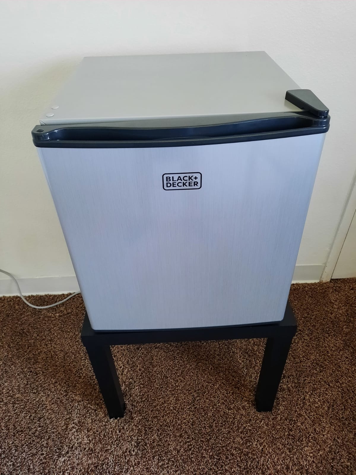 BLACK+DECKER 1.7 Cu. Ft. Compact Refrigerator, BCRK17V, Stainless Look | Energy Star Certified, Single Door Mini Fridge with Chiller Compartment, Personal Fridge for Home or Dorm, R600a Refrigerant customer photo 1