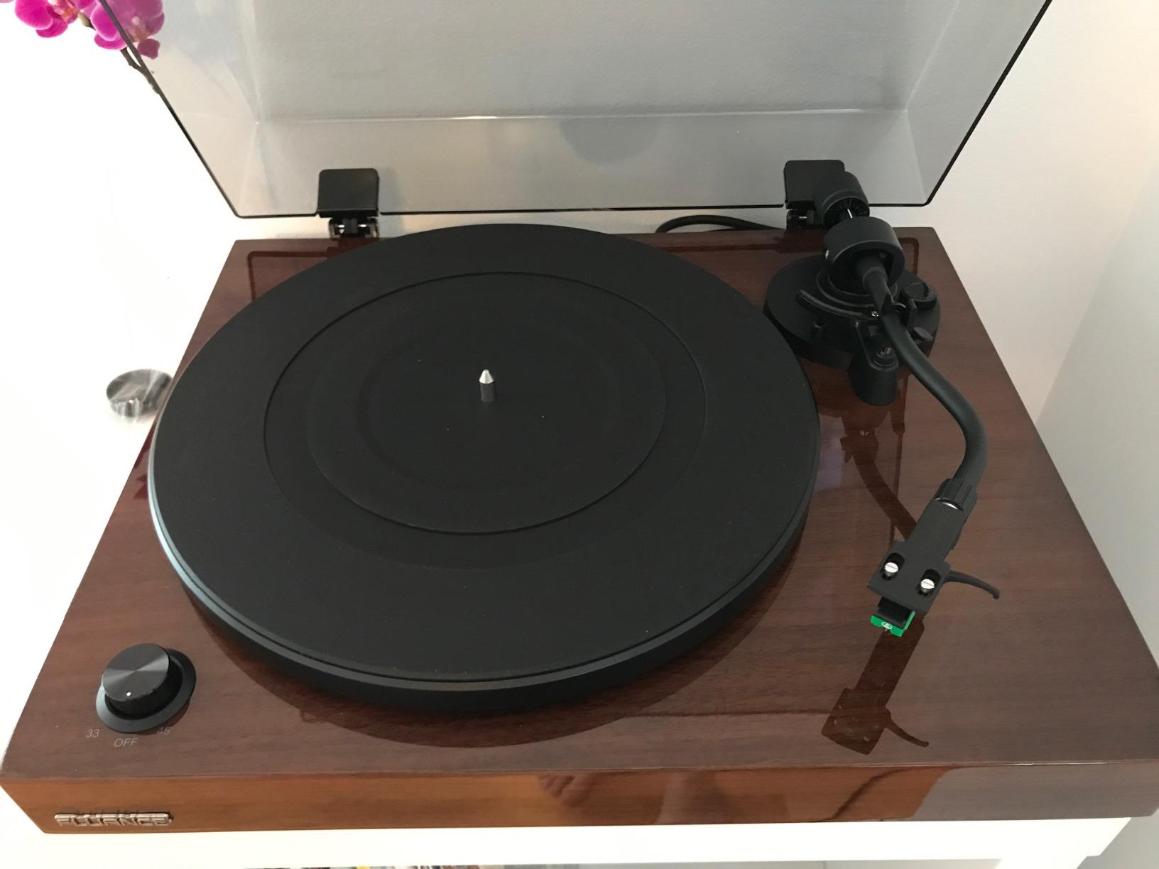Fluance RT81 Elite High Fidelity Vinyl Turntable Record Player with Audio Technica AT95E Cartridge, Belt Drive, Built-in Preamp, Adjustable Counterweight, High Mass MDF Wood Plinth - Walnut customer photo 1