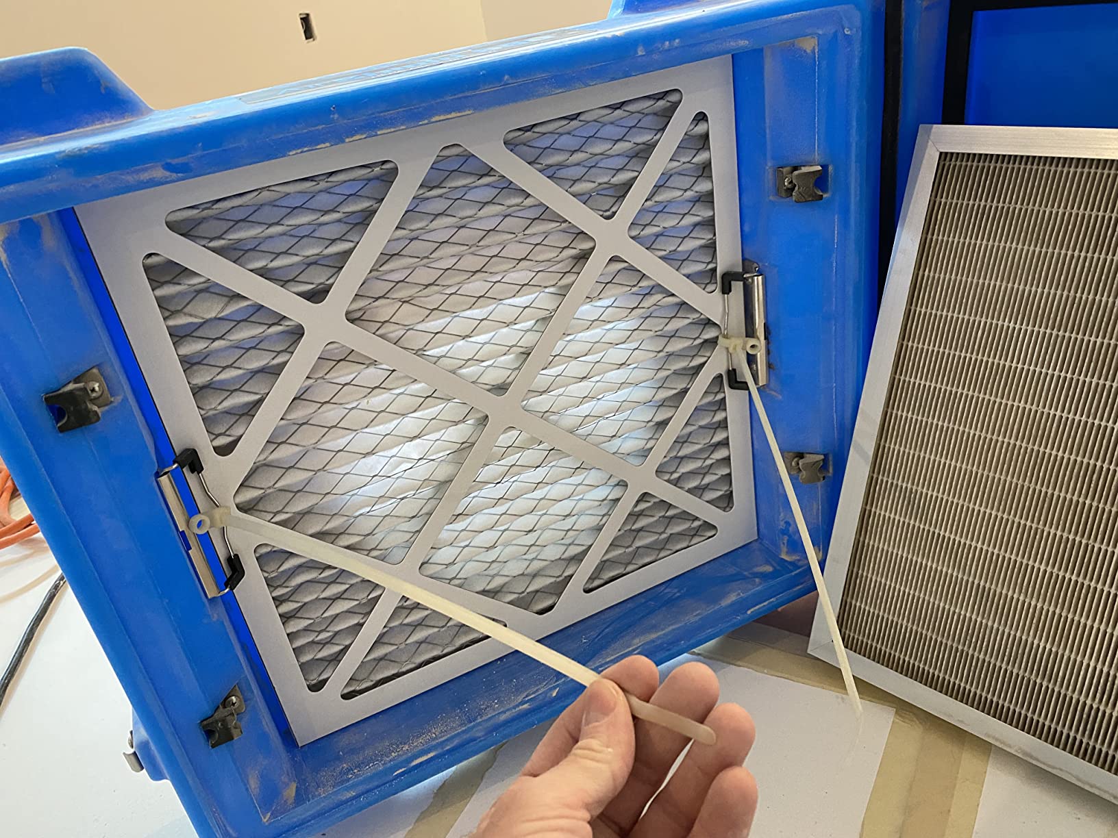 BlueDri Air Shield 550 HEPA Air Scrubber, Water Damage Restoration Equipment Air Purifier, Covers 1400 Sq. Ft, Daisy Chain Capable, For Commercial Use, Green, BD-AS-550 customer photo 1