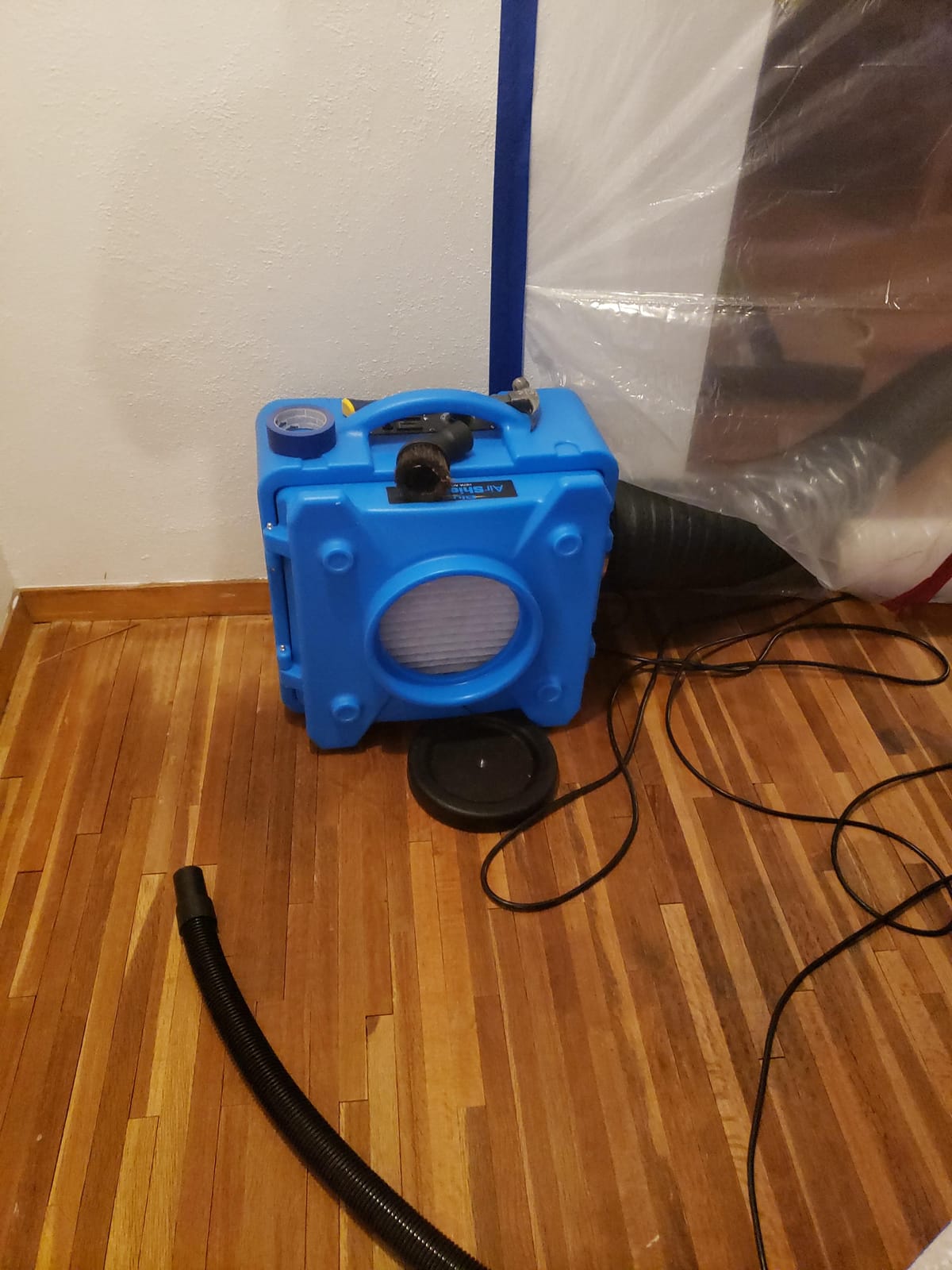 BlueDri Air Shield 550 HEPA Air Scrubber, Water Damage Restoration Equipment Air Purifier, Covers 1400 Sq. Ft, Daisy Chain Capable, For Commercial Use, Gray, BD-AS-550 customer photo 2