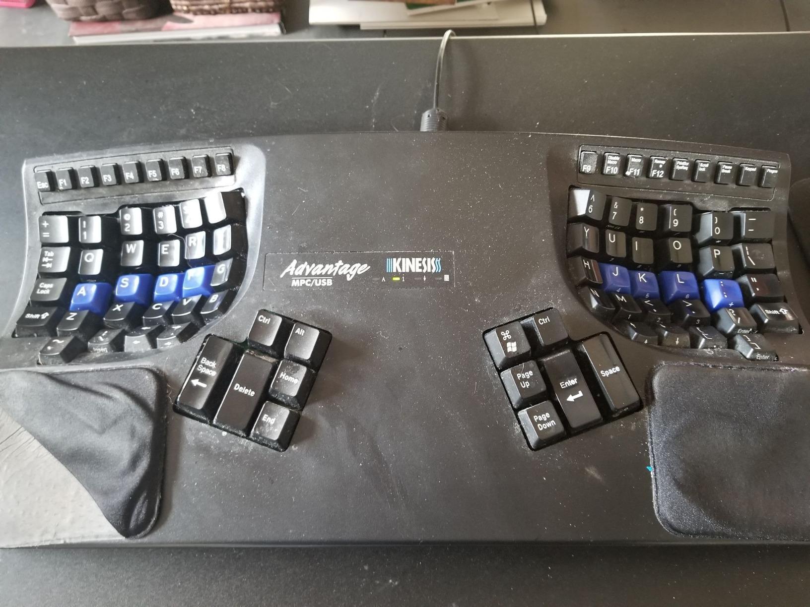 Kinesis Advantage2 Ergonomic Keyboard (KB600), Black top case, Cherry MX Brown Switches, QWERTY keycaps customer photo 2