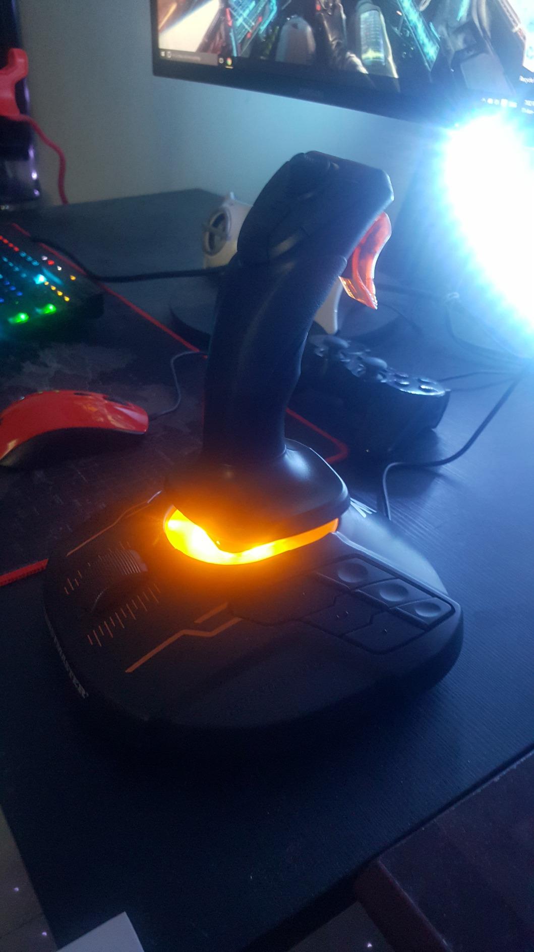 Thrustmaster T16000M FCS - Precision Combat Flight Sim Joystick - PC | Drift-free H.E.A.R.T sensors, 16 programable buttons, 8-way hat switch, 4 axes, twist rudder, integrated throttle customer photo 1