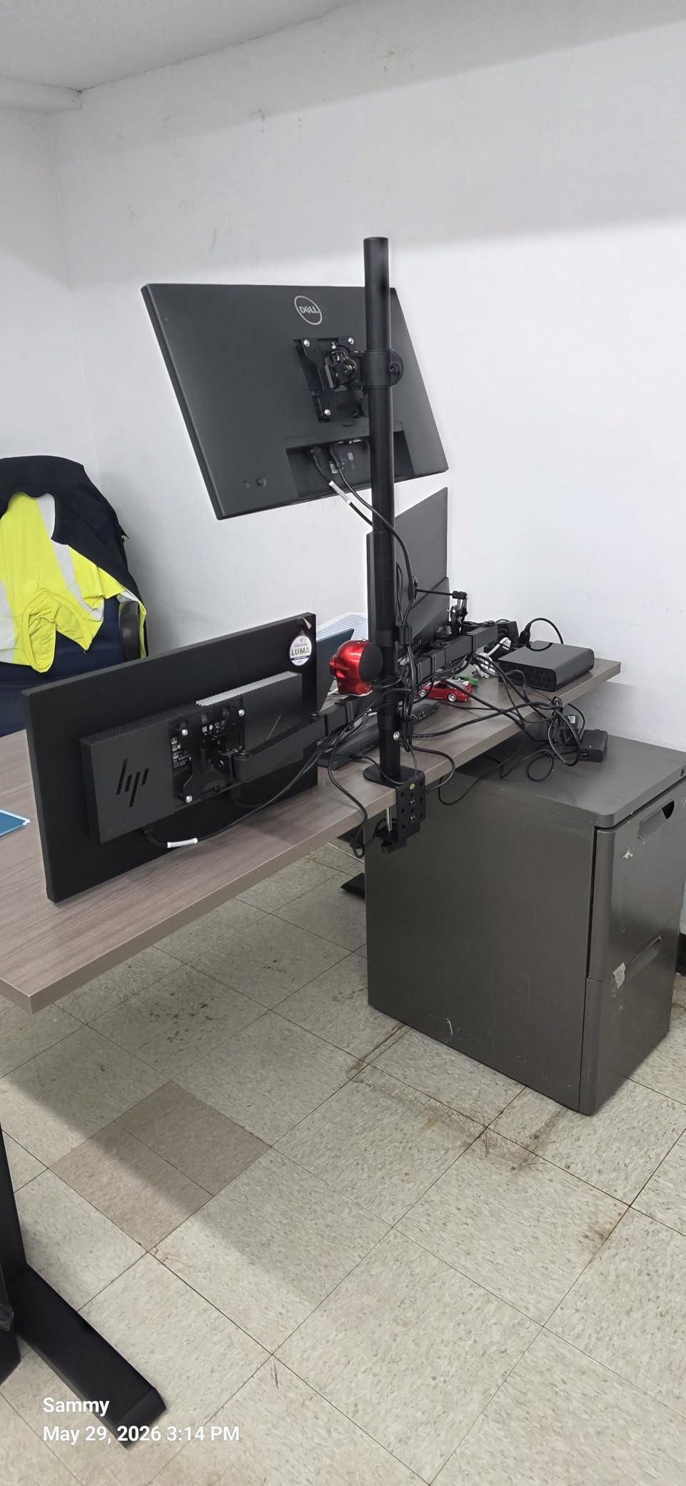 WALI Extra Tall Dual LCD Monitor Fully Adjustable Desk Mount Fits 2 Screens up to 27 inch, 22 lbs. Weight Capacity per Arm (M002XL), Black customer photo 2