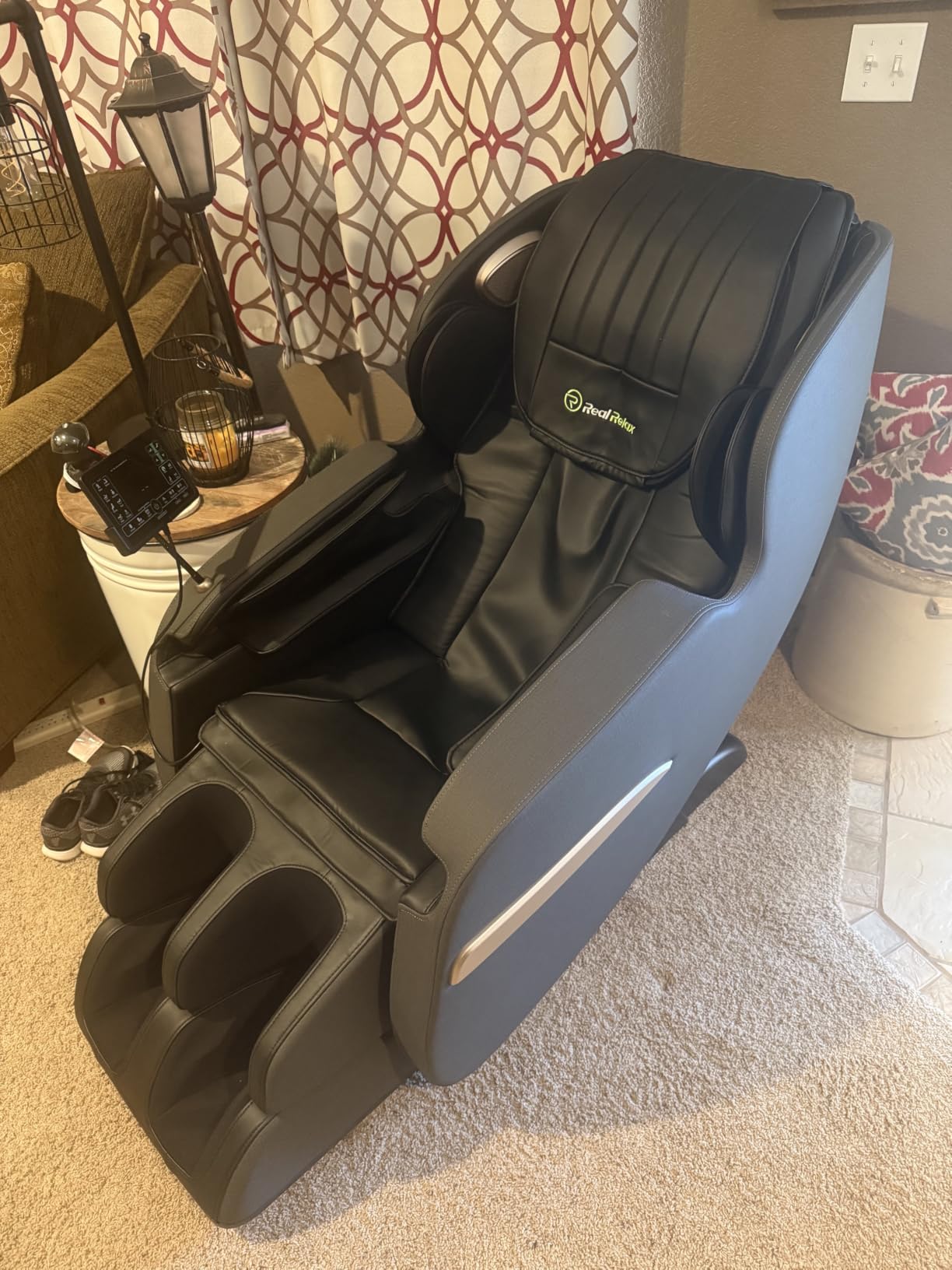 Real Relax SL-Track Full Body Massage Chair, Zero Gravity Recliner, Black customer photo 2