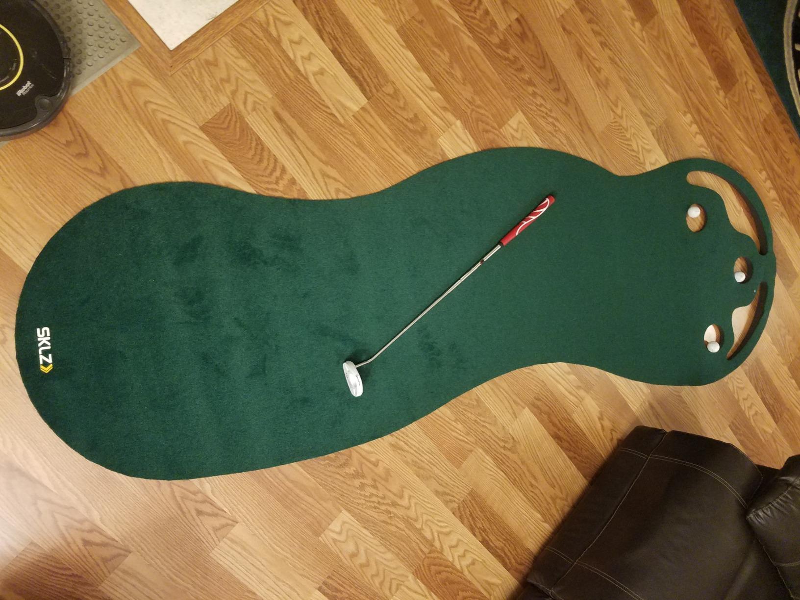 SKLZ Putting Green: Perfect Your Golf Skills with Realistic Home Practice - Improve Your Putting Stroke, Lower Your Scores, and Enjoy Convenient, Training Anytime, Anywhere! customer photo 1