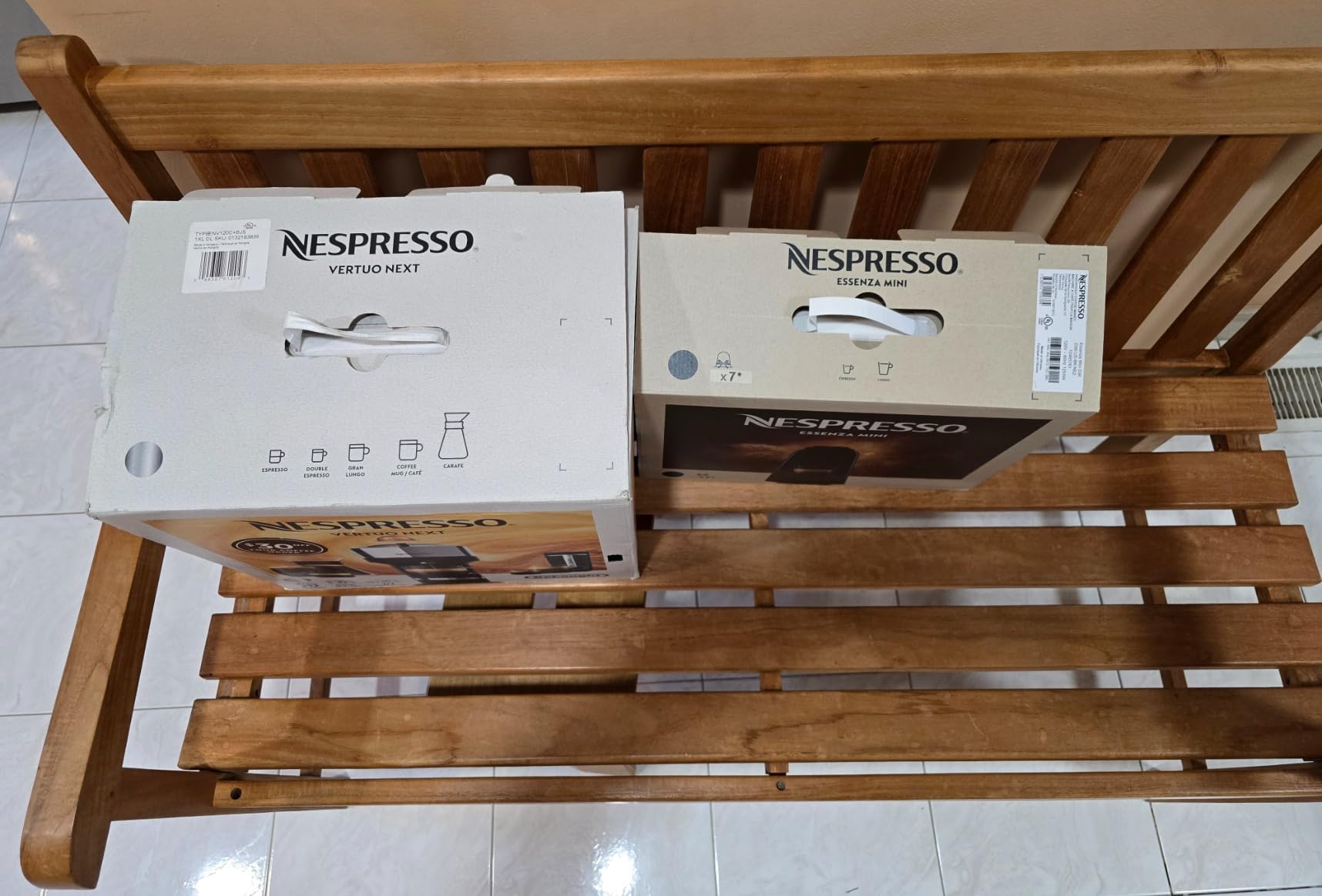 Nespresso Essenza Mini Coffee and Espresso Machine by De'Longhi, 1150 watts, 110ml, Black customer photo 1