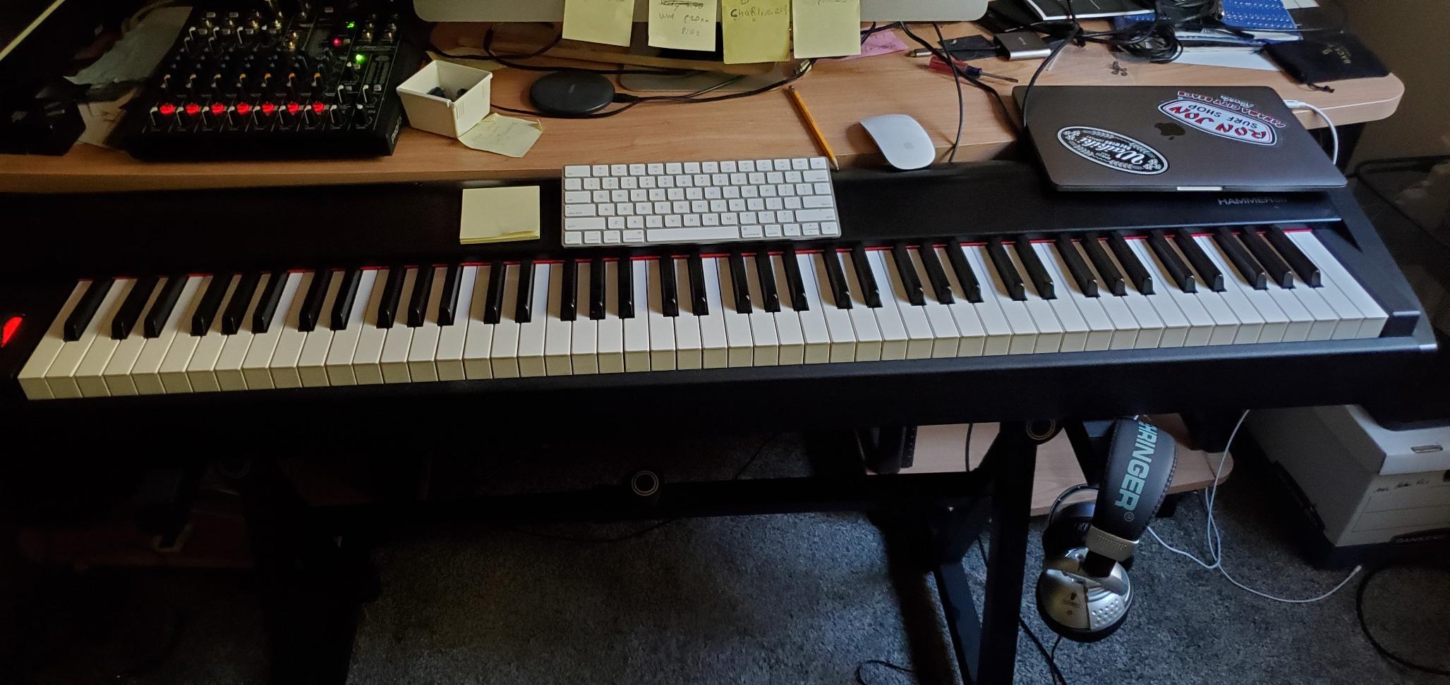 M-AUDIO Hammer 88 USB MIDI Keyboard Controller customer photo 2