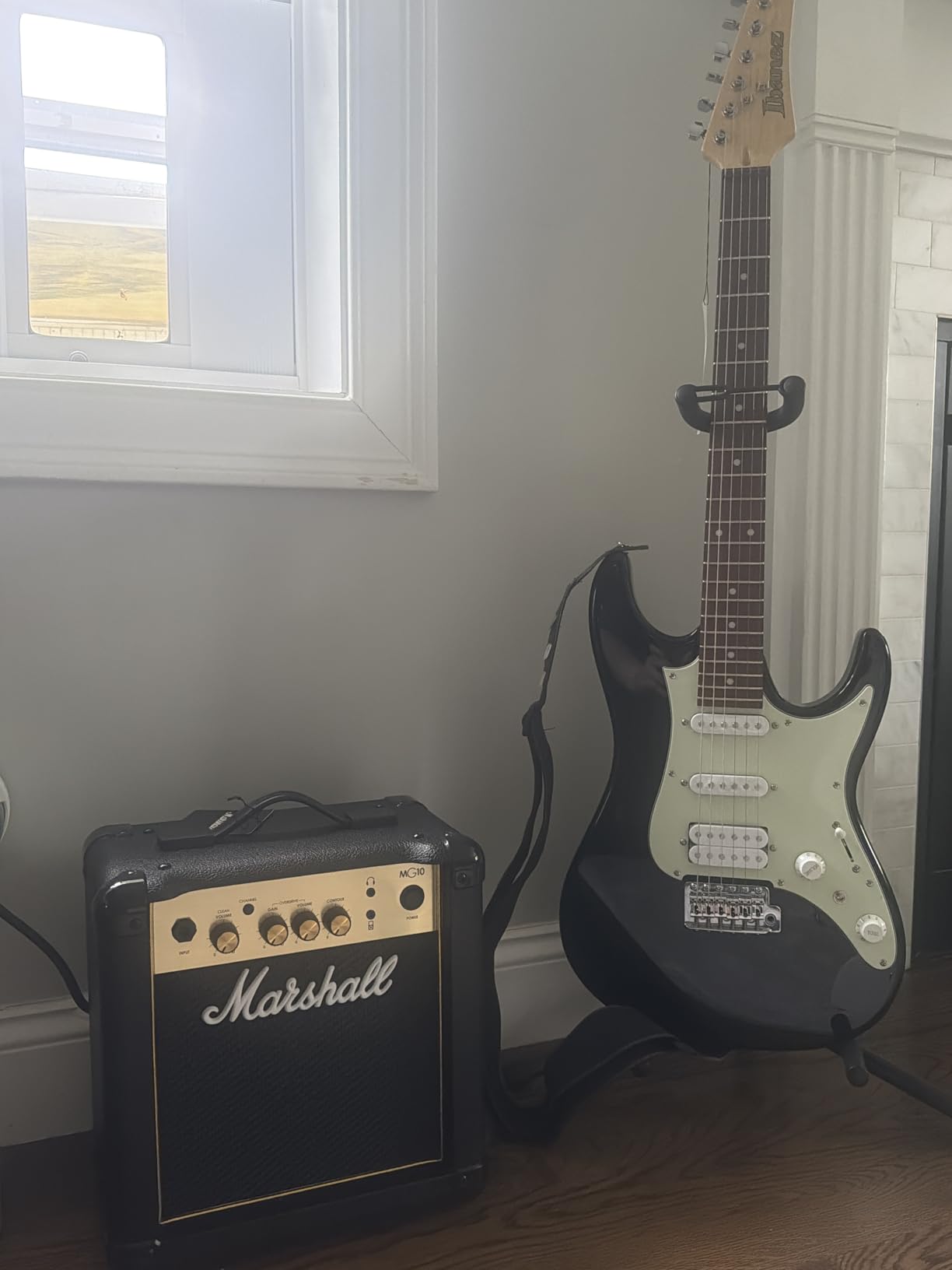 Marshall MG10G Combo Electric Guitar Amplifier - Black customer photo 2