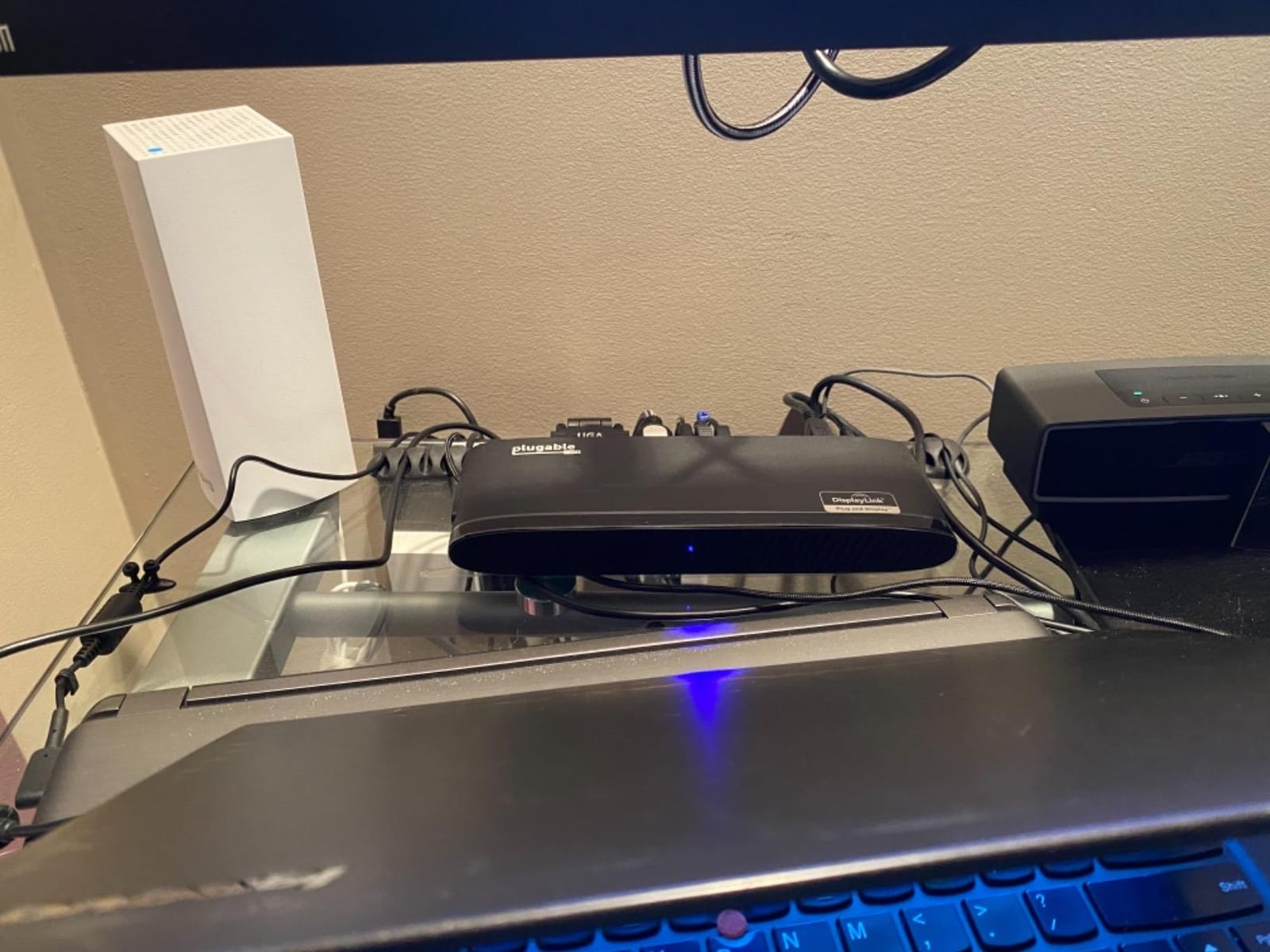 Plugable USB 3.0 Universal Docking Station for Windows, macOS, ChromeOS (Dual HDMI Monitors or DVI/VGA, Gigabit Ethernet, Audio, 6 USB Ports) customer photo 1