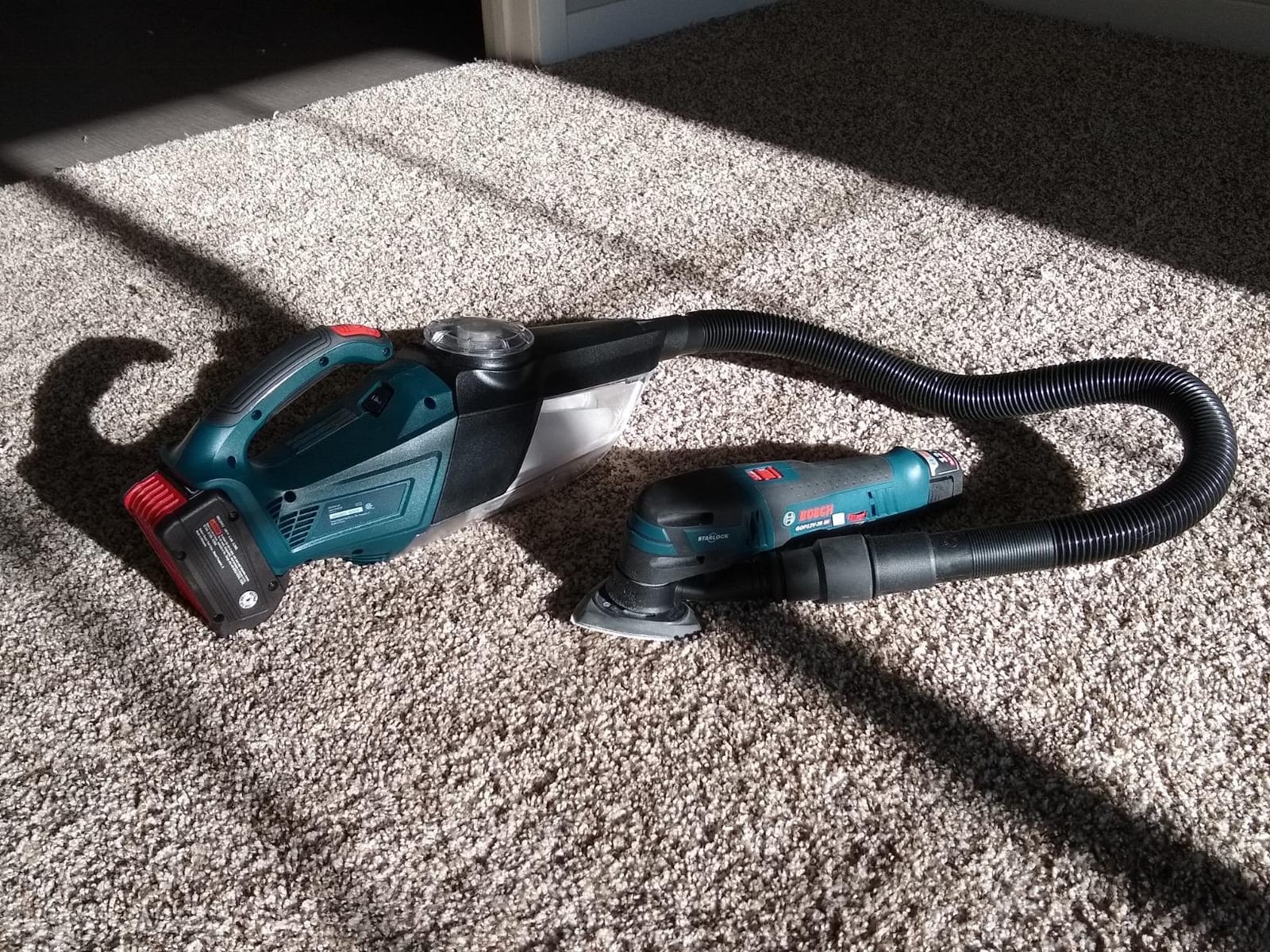 Bosch GAS18V-02N 18V Handheld Vacuum Cleaner, Battery Not Included customer photo 1