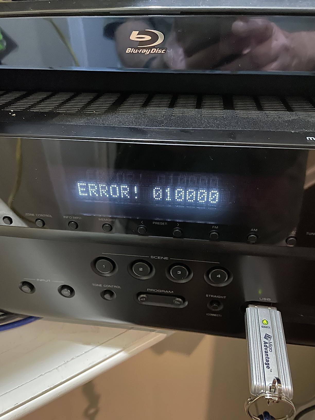 YAMAHA RX-V685 7.2-Channel AV Receiver with MusicCast customer photo 1