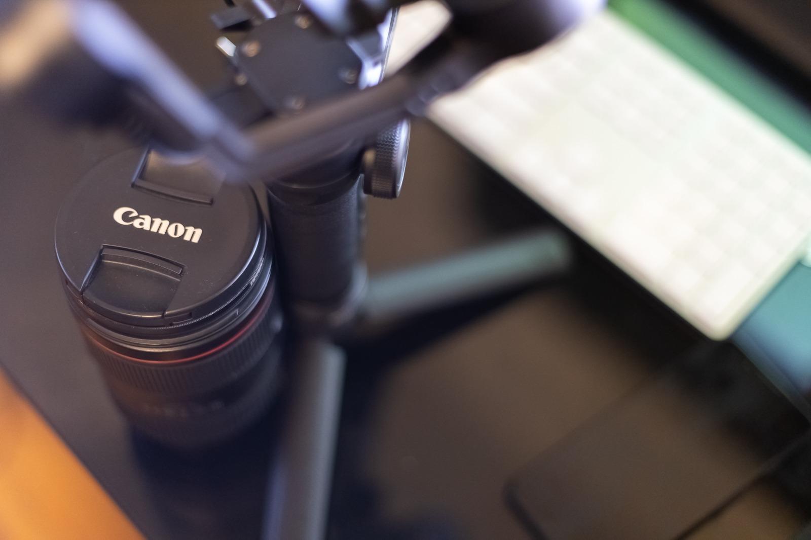 Canon EOS R, Vlogging and Content Creator Camera 4K UHD, Digital Single-Lens Non-Reflex AF/AE, 0.76 Magnification, OLED Color Electronic Viewfinder, CMOS Sensor, Mirrorless, Full-Frame (Body Only) customer photo 2