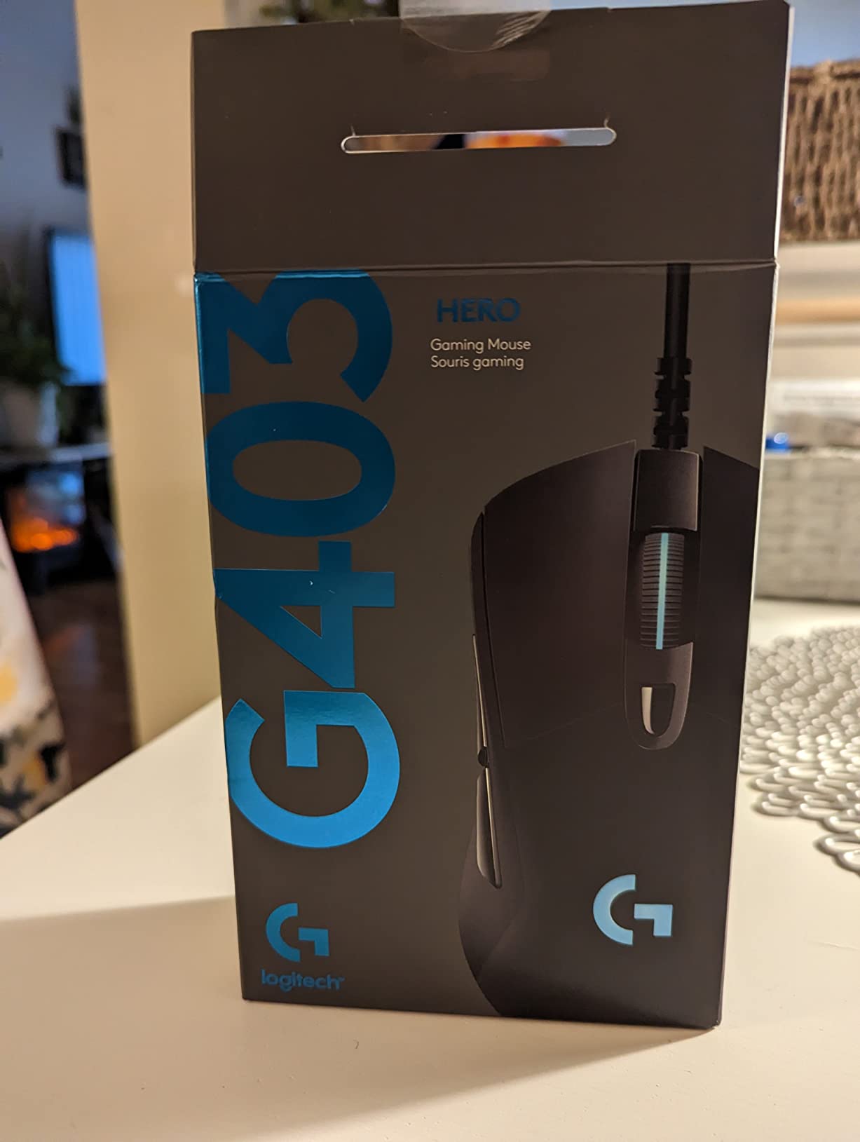 Logitech G403 Hero RGB Gaming Mouse - Black | 25K, 87G+10G optional, 25,600 DPI, rubber side grips customer photo 1
